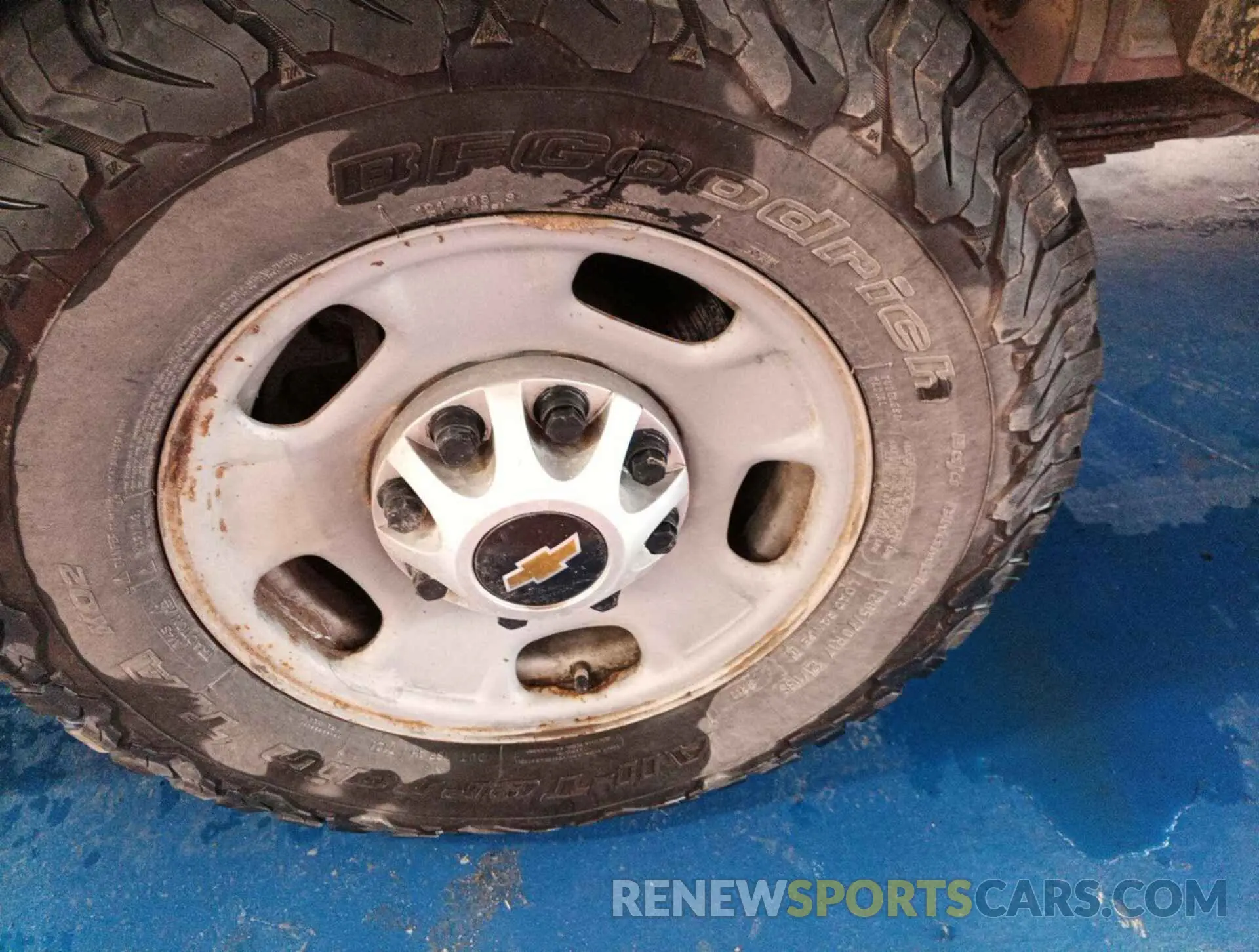 13 Photograph of a damaged car 1GC1KREG3KF211668 CHEVROLET SILVERADO 2019