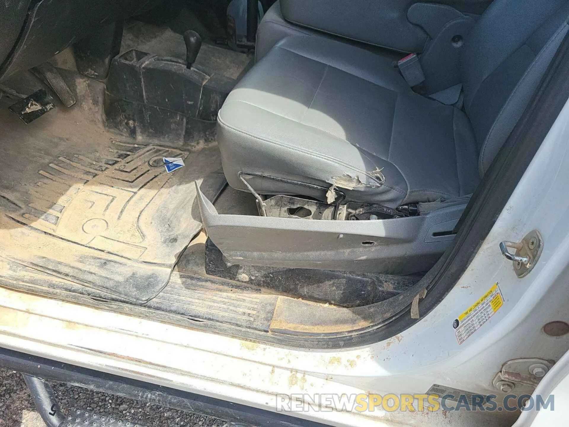 15 Photograph of a damaged car 1GC1KREG5KF178298 CHEVROLET SILVERADO 2019