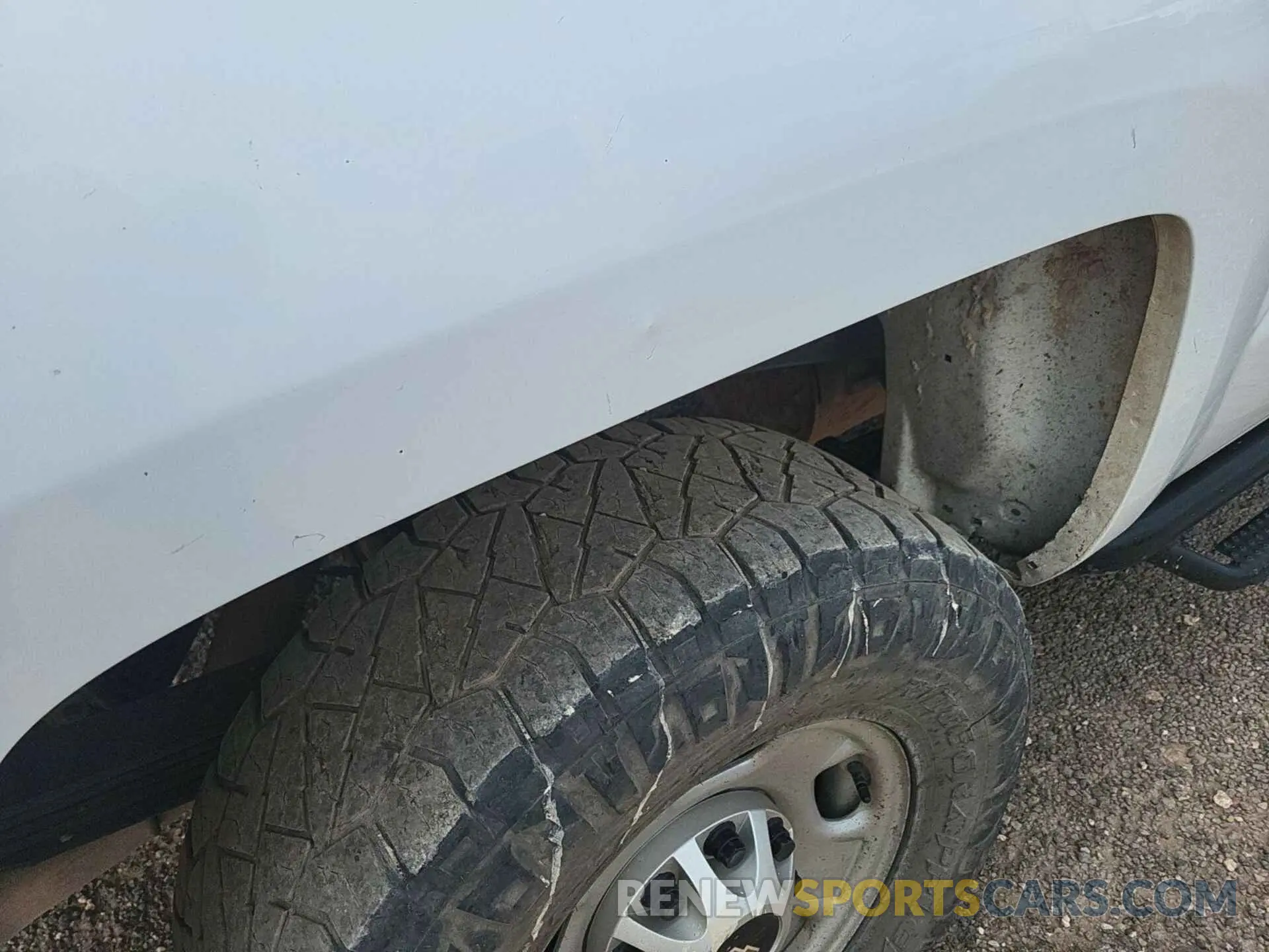 17 Photograph of a damaged car 1GC1KREG5KF178298 CHEVROLET SILVERADO 2019