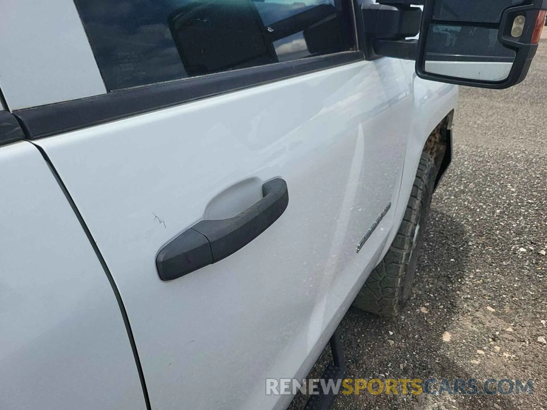 32 Photograph of a damaged car 1GC1KREG5KF178298 CHEVROLET SILVERADO 2019