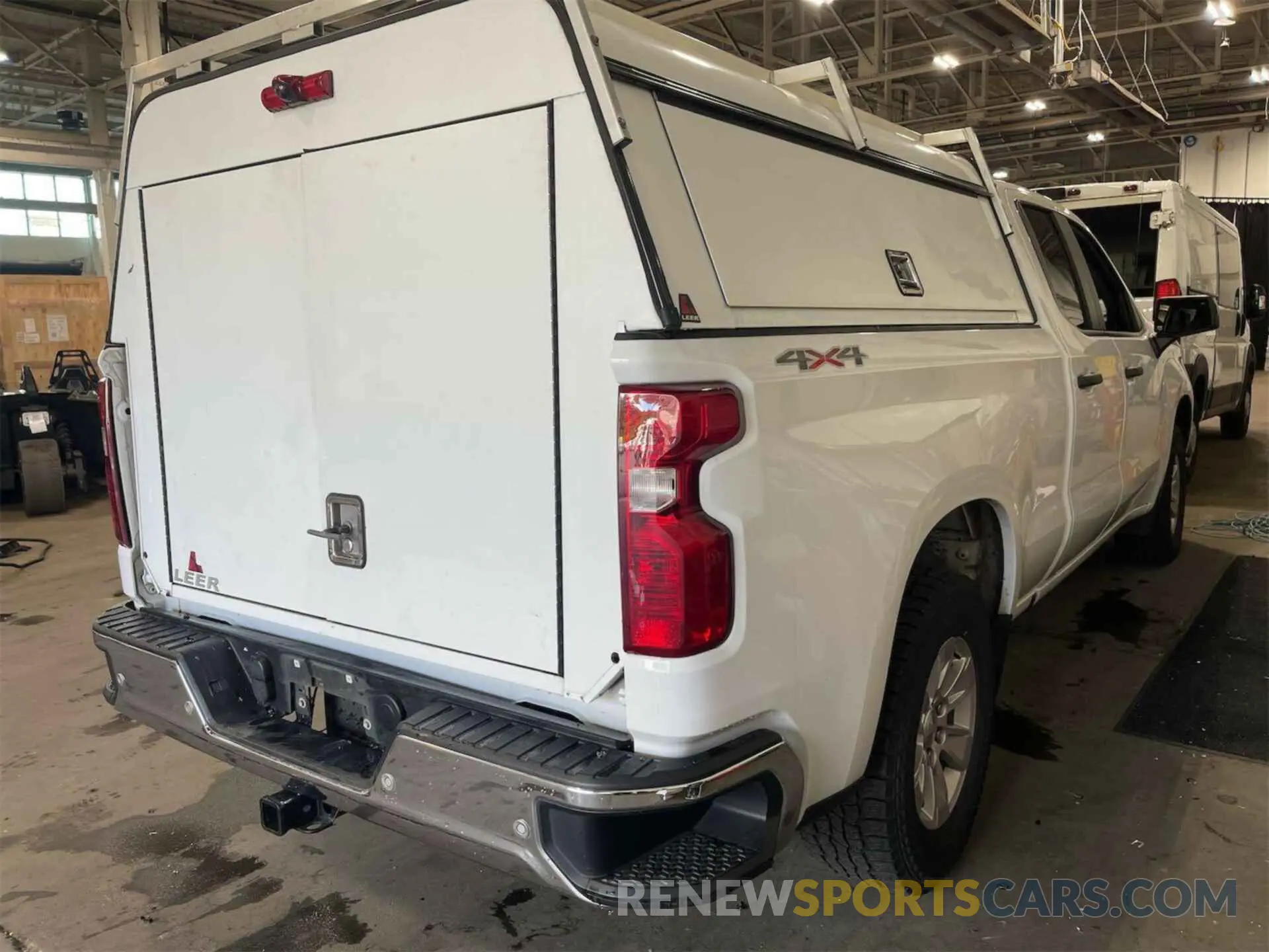 2 Фотография поврежденного автомобиля 1GCRYAEF7KZ324807 CHEVROLET SILVERADO 2019