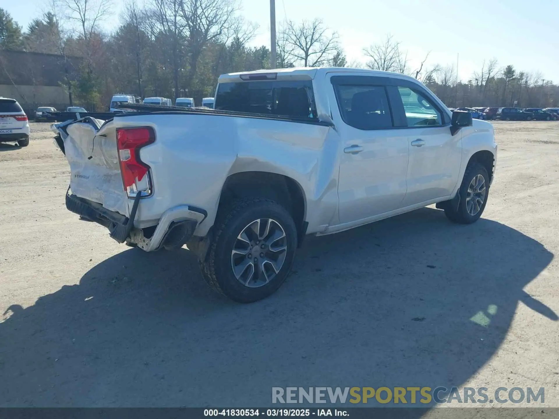 4 Photograph of a damaged car 1GCUYEED9KZ383874 CHEVROLET SILVERADO 2019