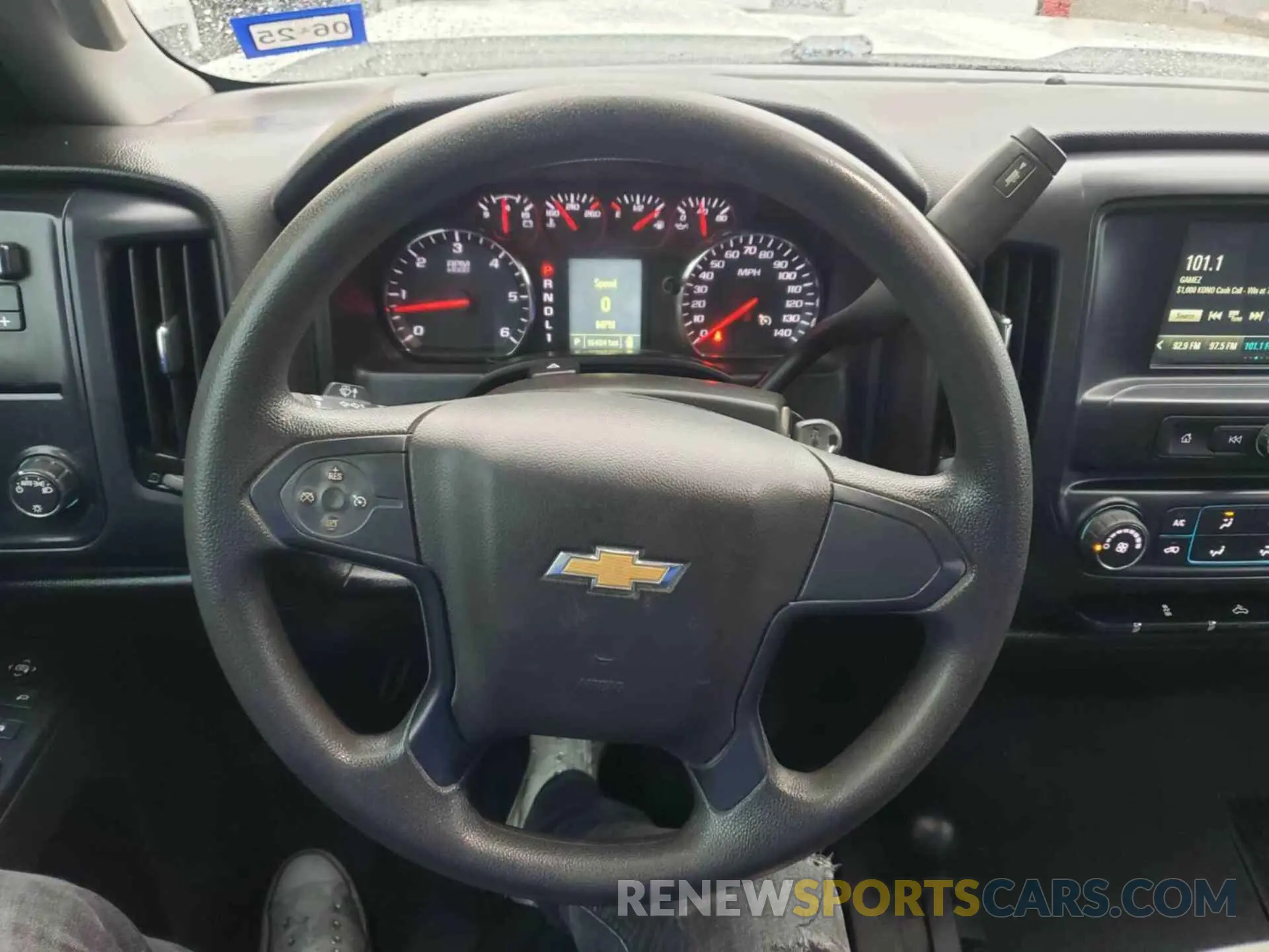 8 Фотография поврежденного автомобиля 2GC2KREG0K1204611 CHEVROLET SILVERADO 2019