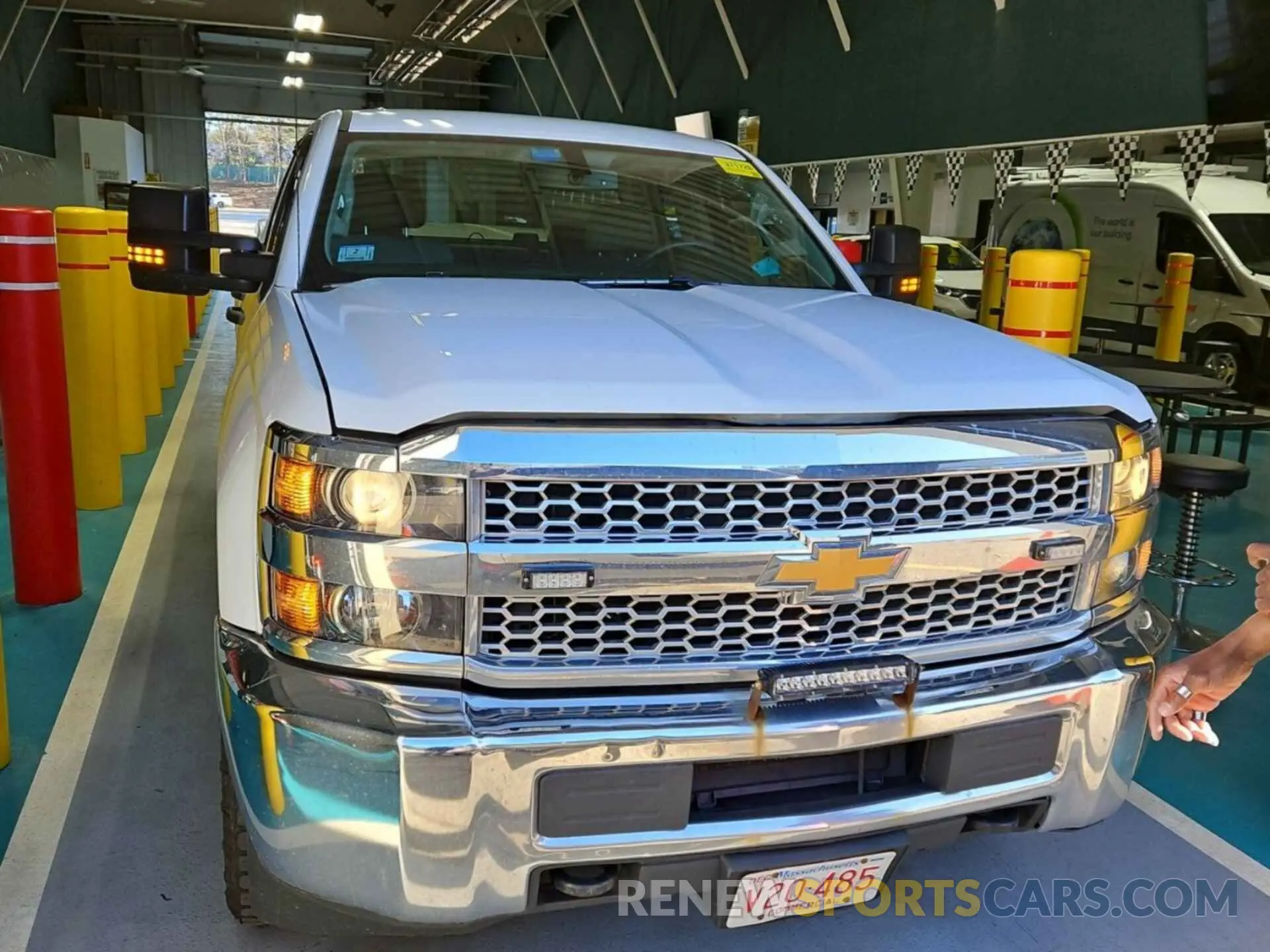 27 Photograph of a damaged car 2GC2KREG1K1186409 CHEVROLET SILVERADO 2019