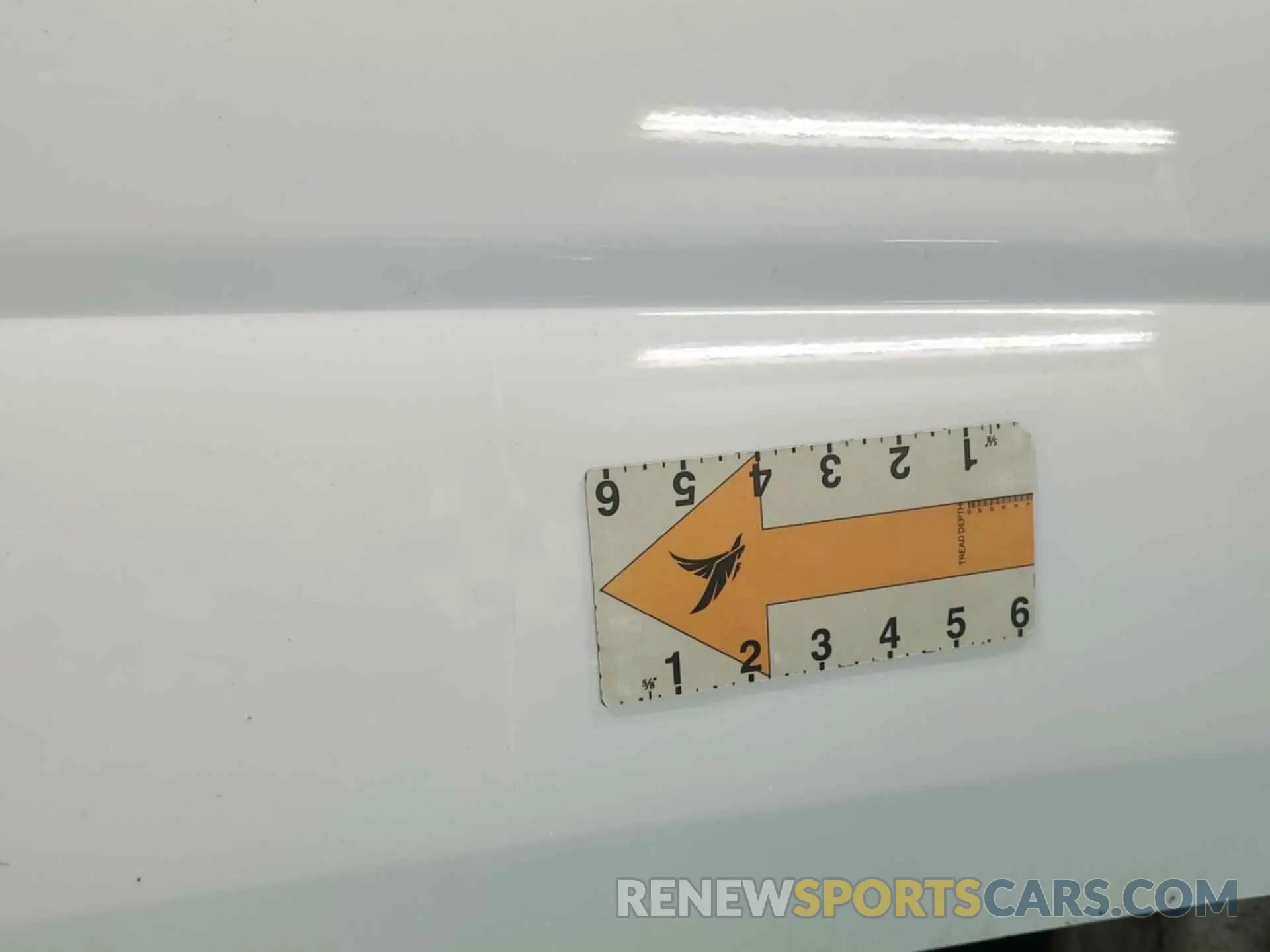 32 Photograph of a damaged car 2GC2KREG6K1117389 CHEVROLET SILVERADO 2019
