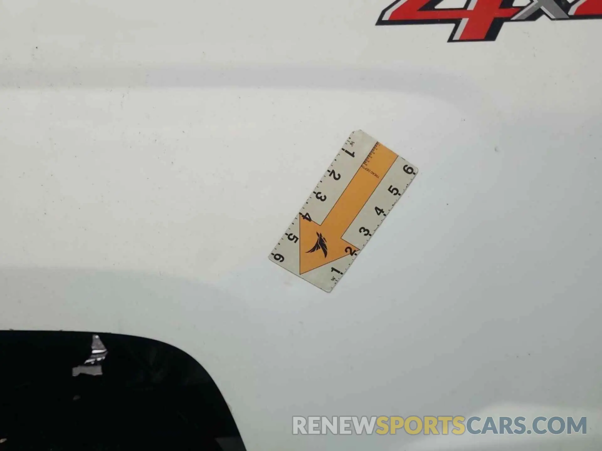 37 Photograph of a damaged car 2GC2KREG6K1117389 CHEVROLET SILVERADO 2019