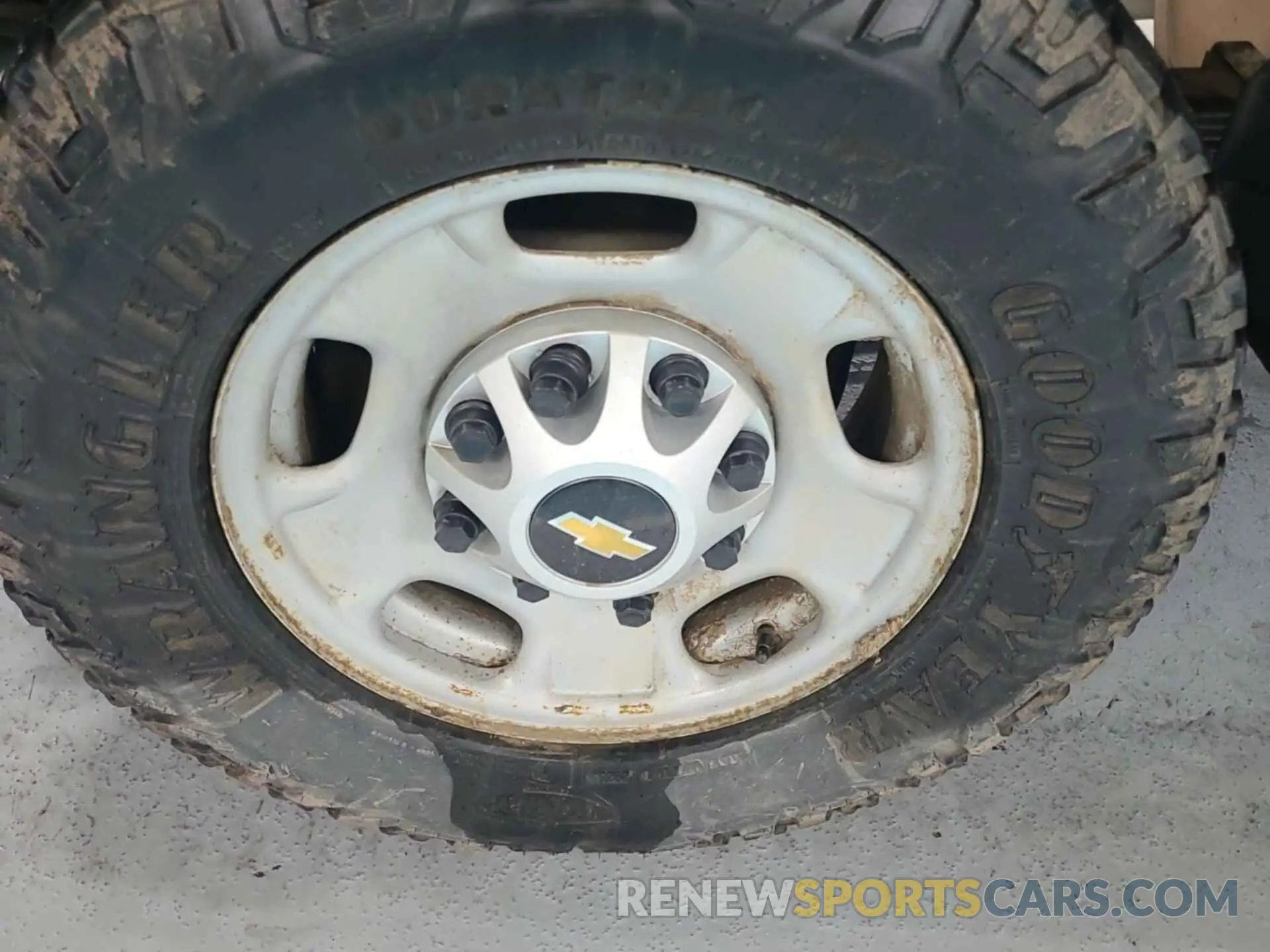 38 Photograph of a damaged car 2GC2KREG6K1117389 CHEVROLET SILVERADO 2019