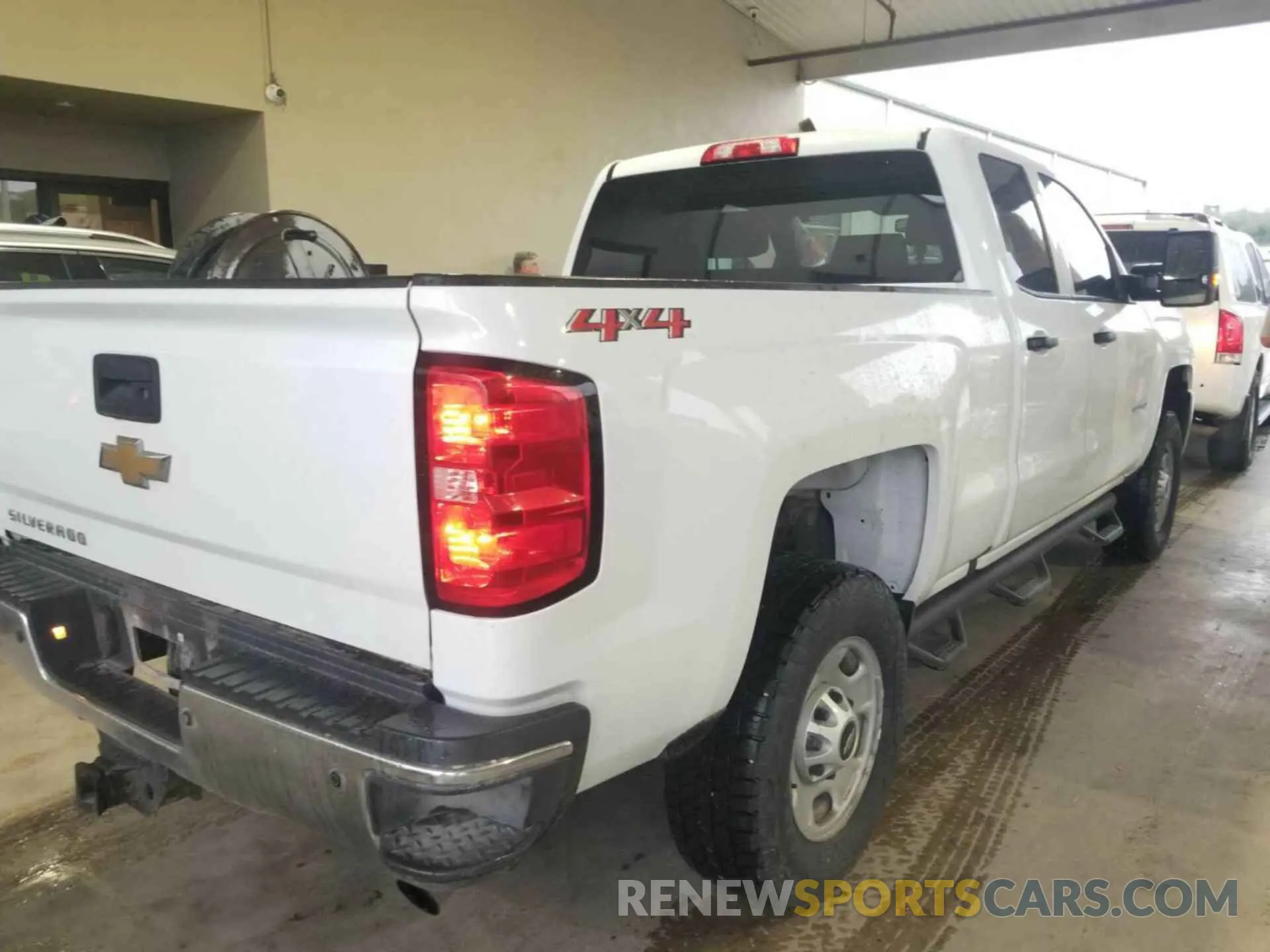 30 Фотография поврежденного автомобиля 2GC2KREG8K1118401 CHEVROLET SILVERADO 2019
