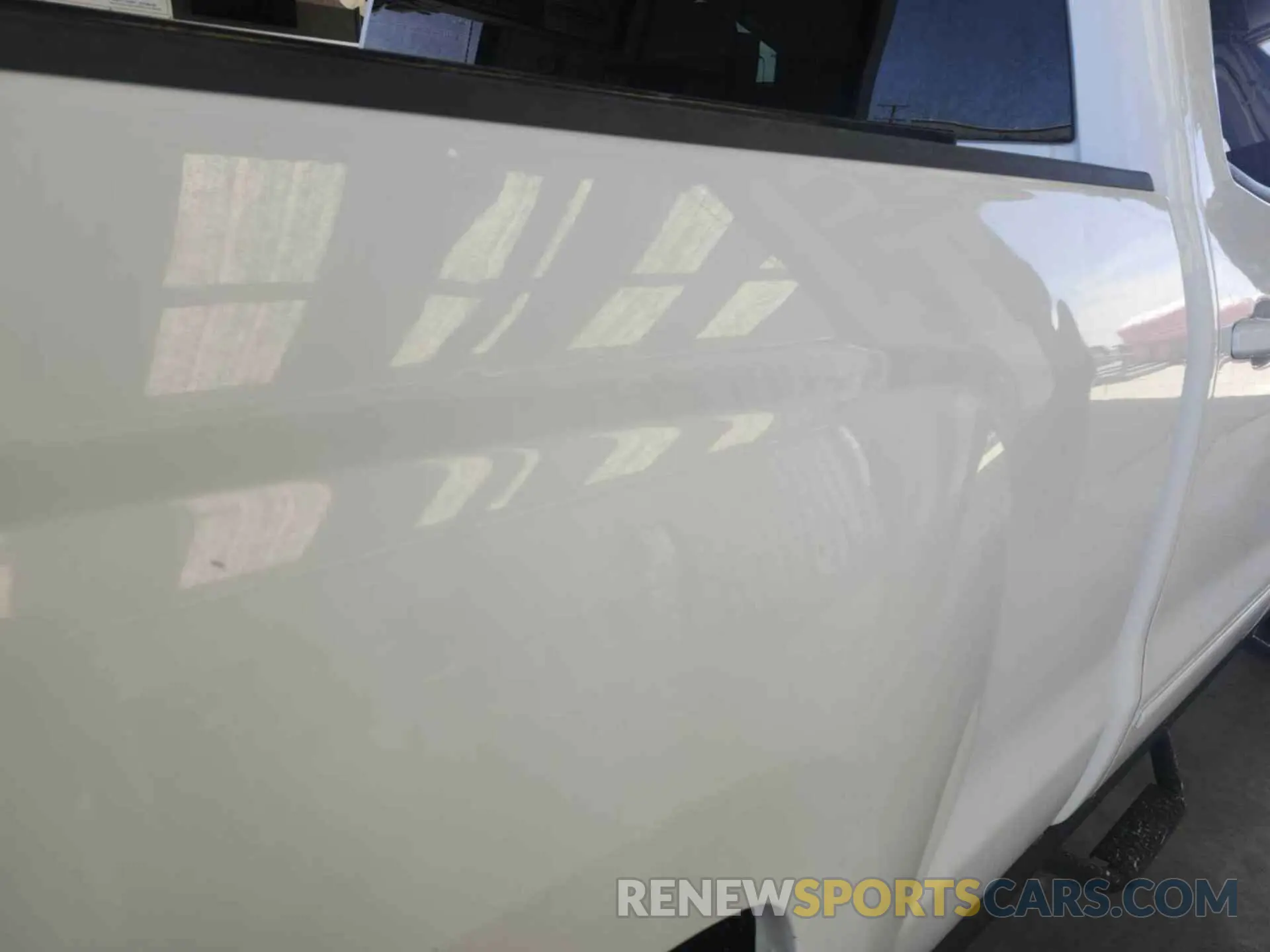 24 Photograph of a damaged car 2GC2KSEG4K1208880 CHEVROLET SILVERADO 2019