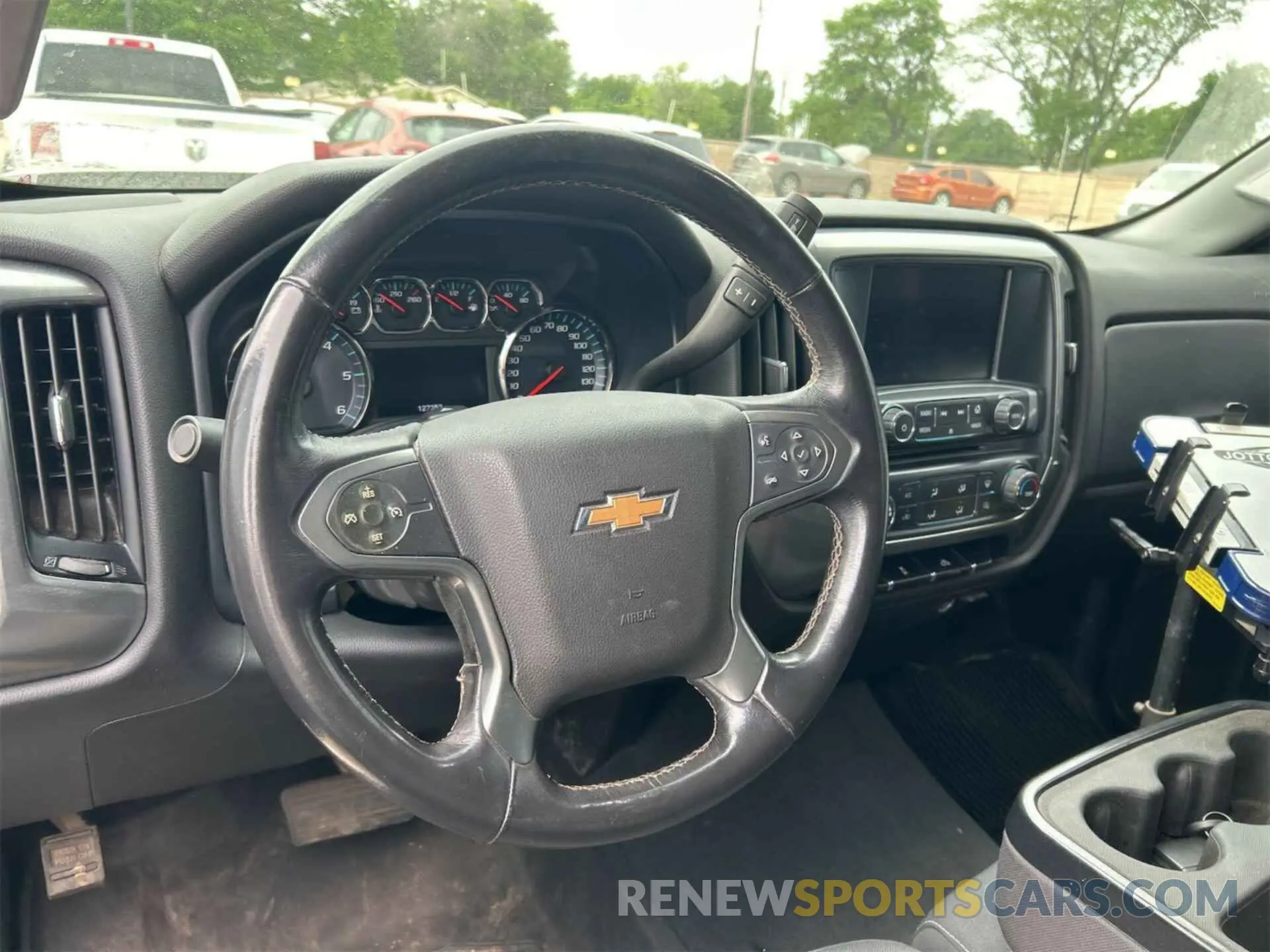 8 Photograph of a damaged car 2GC2KSEGXK1205921 CHEVROLET SILVERADO 2019