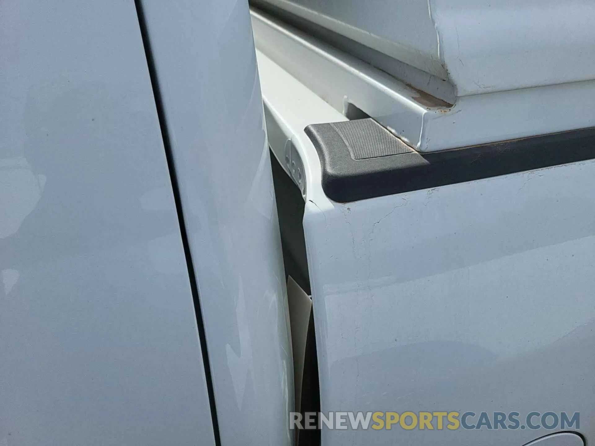 7 Photograph of a damaged car 2GC2KSEGXK1210004 CHEVROLET SILVERADO 2019