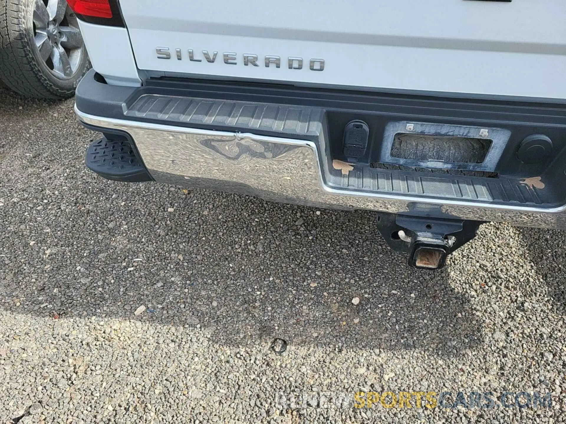 8 Photograph of a damaged car 2GC2KSEGXK1210004 CHEVROLET SILVERADO 2019