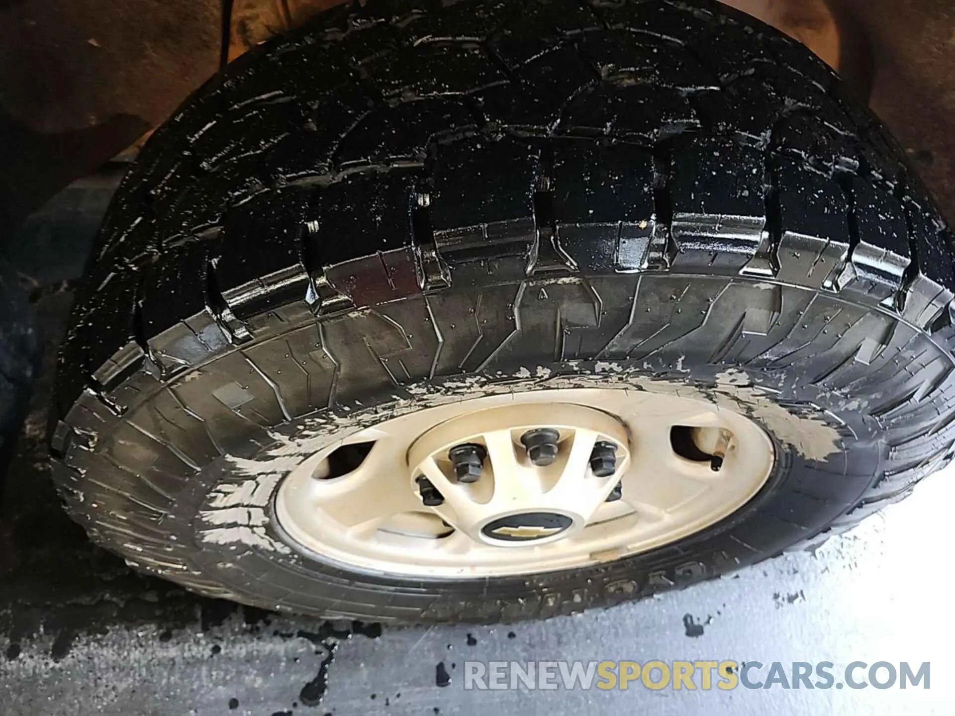 19 Photograph of a damaged car 1GC1YNE73LF273922 CHEVROLET SILVERADO 2020