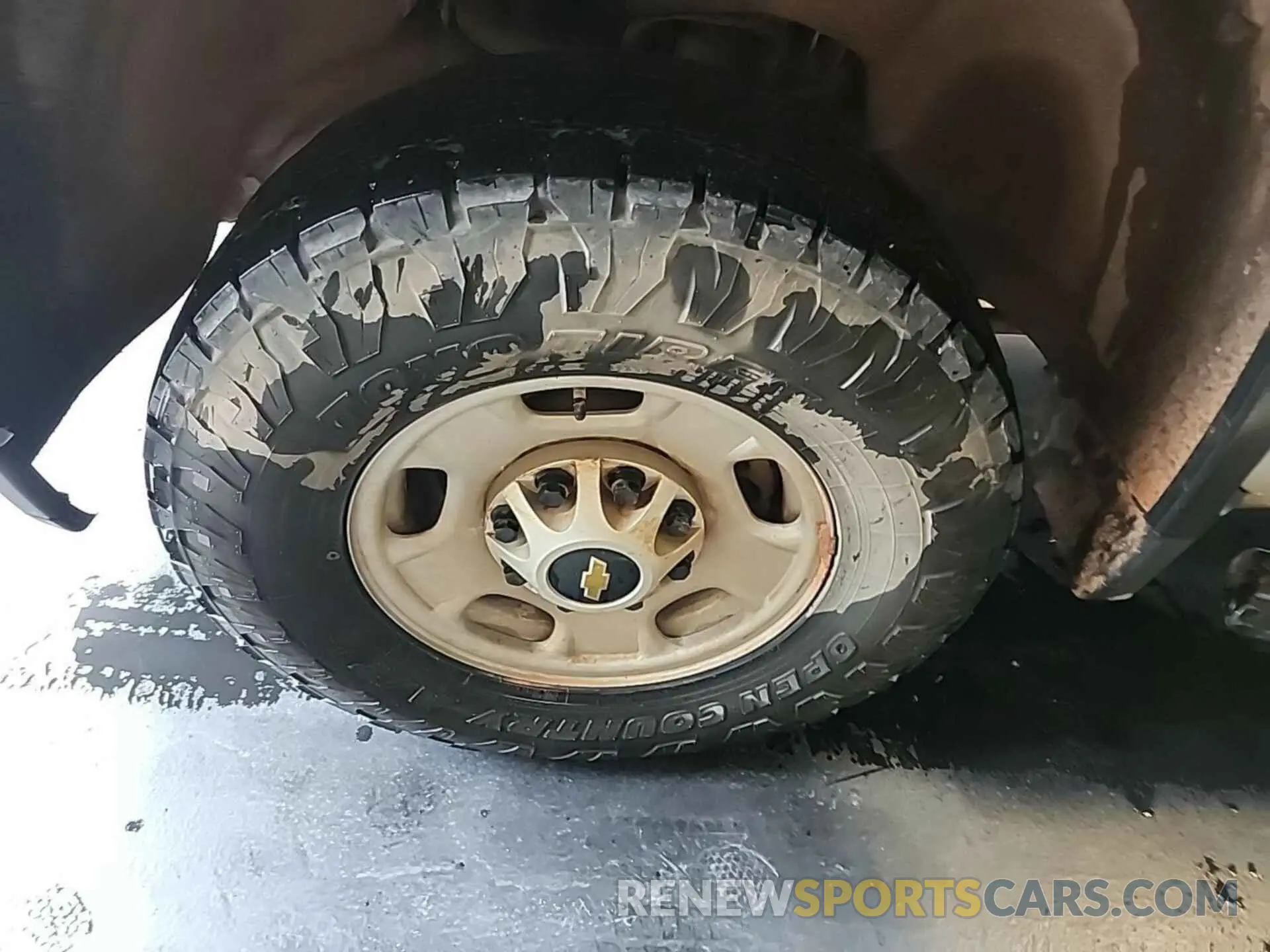 9 Photograph of a damaged car 1GC1YNE73LF273922 CHEVROLET SILVERADO 2020
