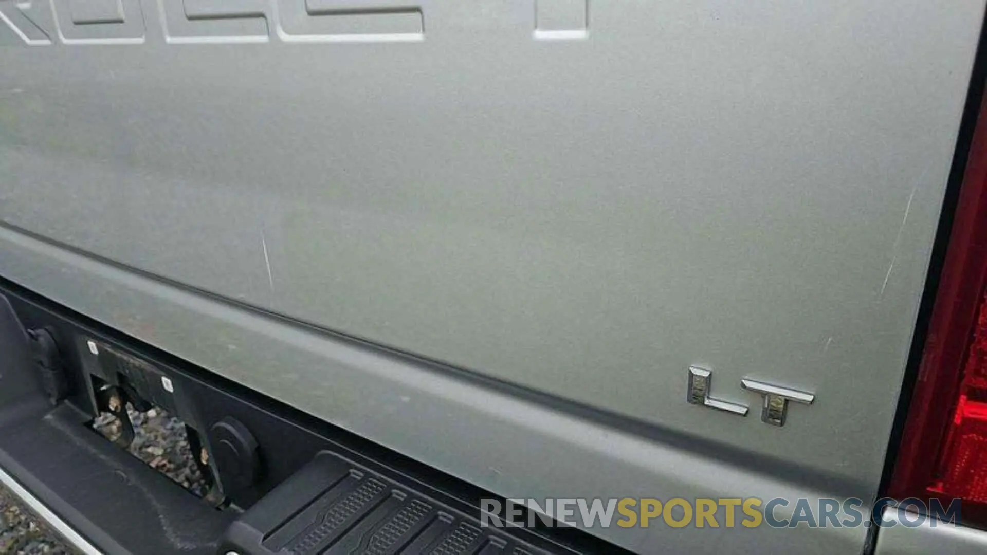 14 Photograph of a damaged car 1GC1YNE78LF315761 CHEVROLET SILVERADO 2020