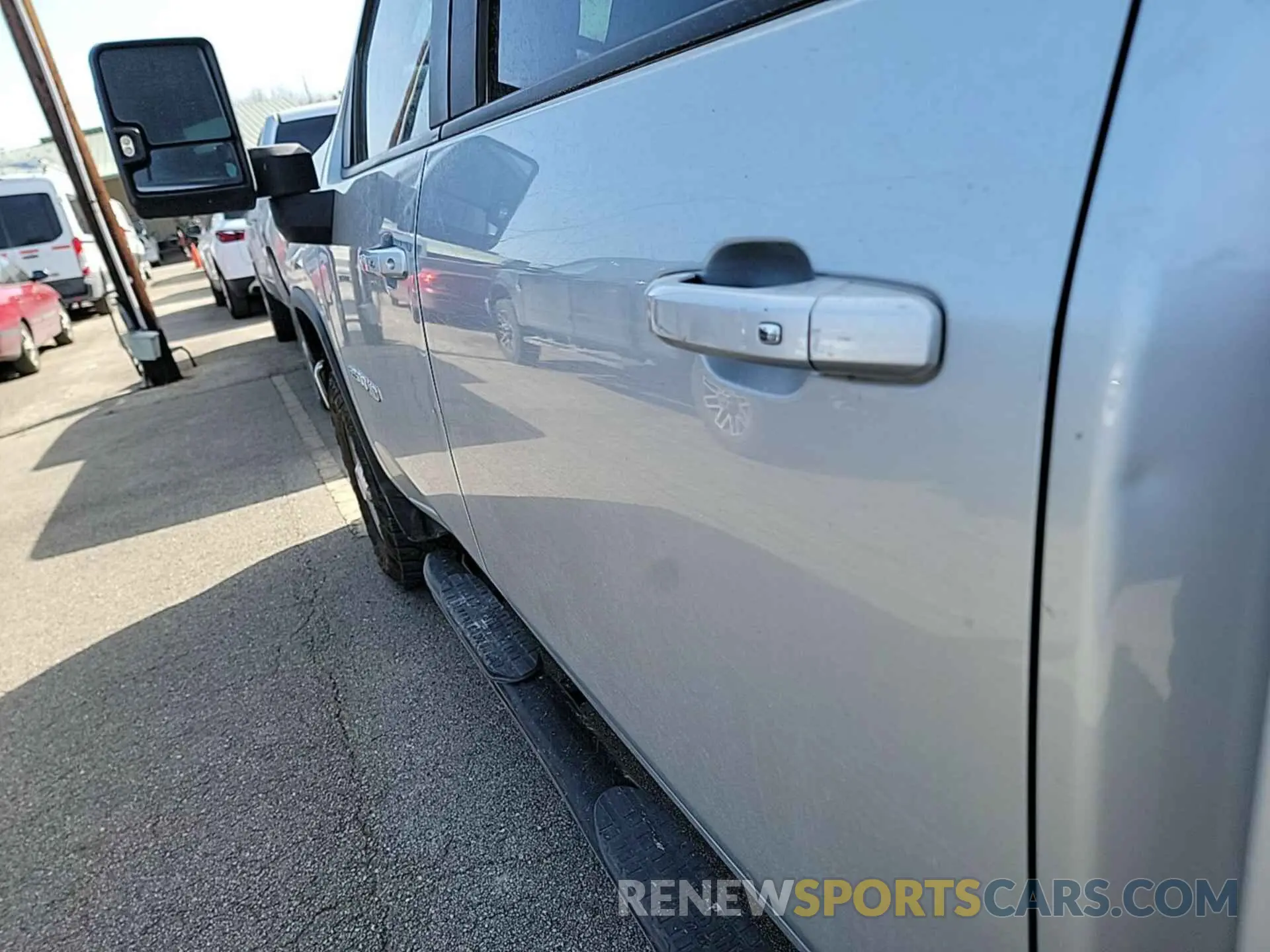 4 Photograph of a damaged car 1GC1YNE7XLF252744 CHEVROLET SILVERADO 2020