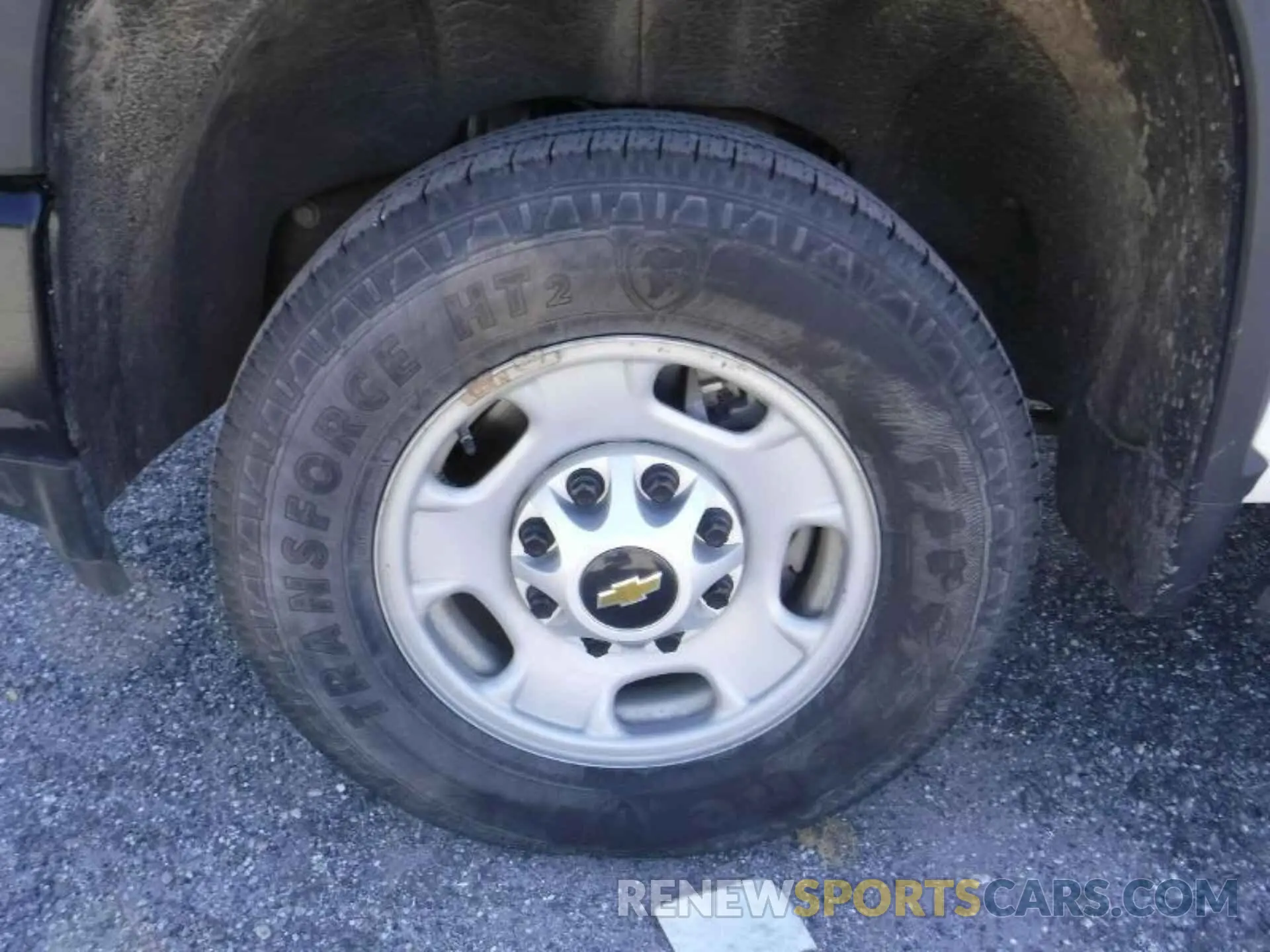 8 Фотография поврежденного автомобиля 1GC2YLE71LF268405 CHEVROLET SILVERADO 2020
