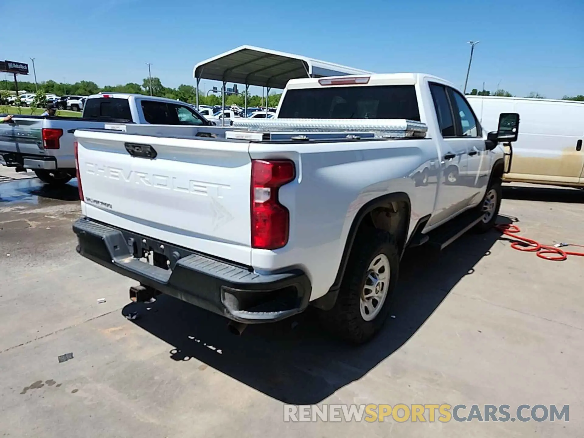 22 Photograph of a damaged car 1GC2YLE72LF233422 CHEVROLET SILVERADO 2020