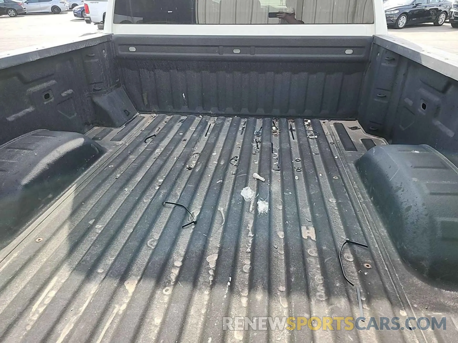 27 Фотография поврежденного автомобиля 1GC2YLE76LF233469 CHEVROLET SILVERADO 2020