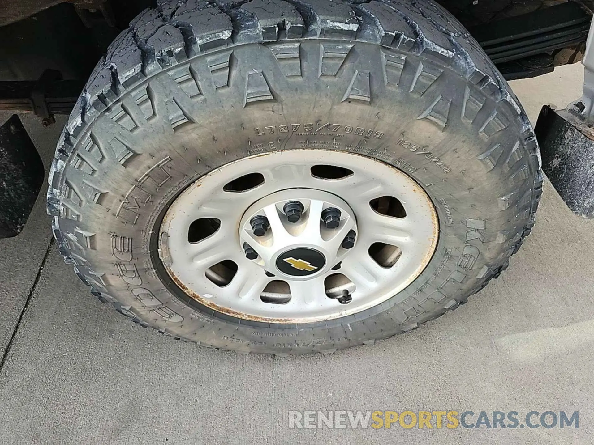 9 Фотография поврежденного автомобиля 1GC2YLE76LF233469 CHEVROLET SILVERADO 2020