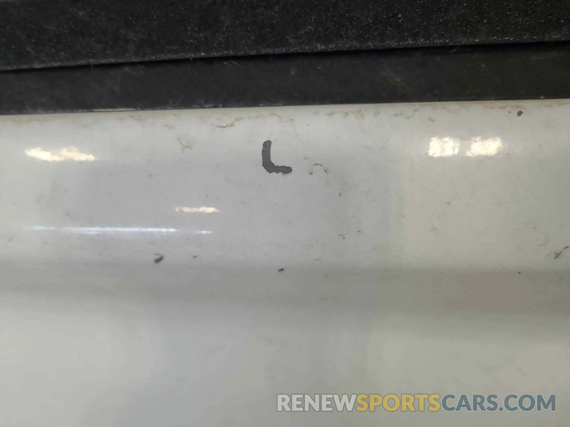 19 Photograph of a damaged car 1GC2YLE76LF282526 CHEVROLET SILVERADO 2020