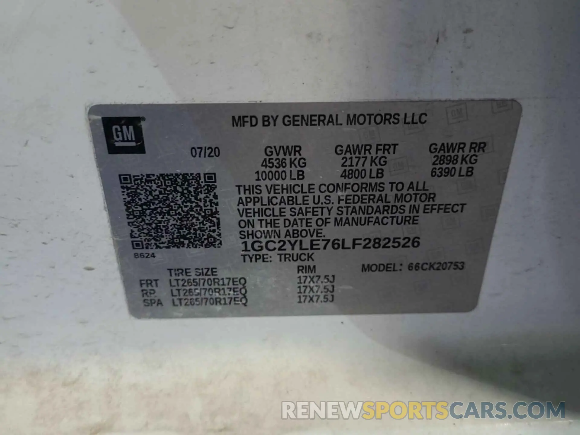 20 Photograph of a damaged car 1GC2YLE76LF282526 CHEVROLET SILVERADO 2020