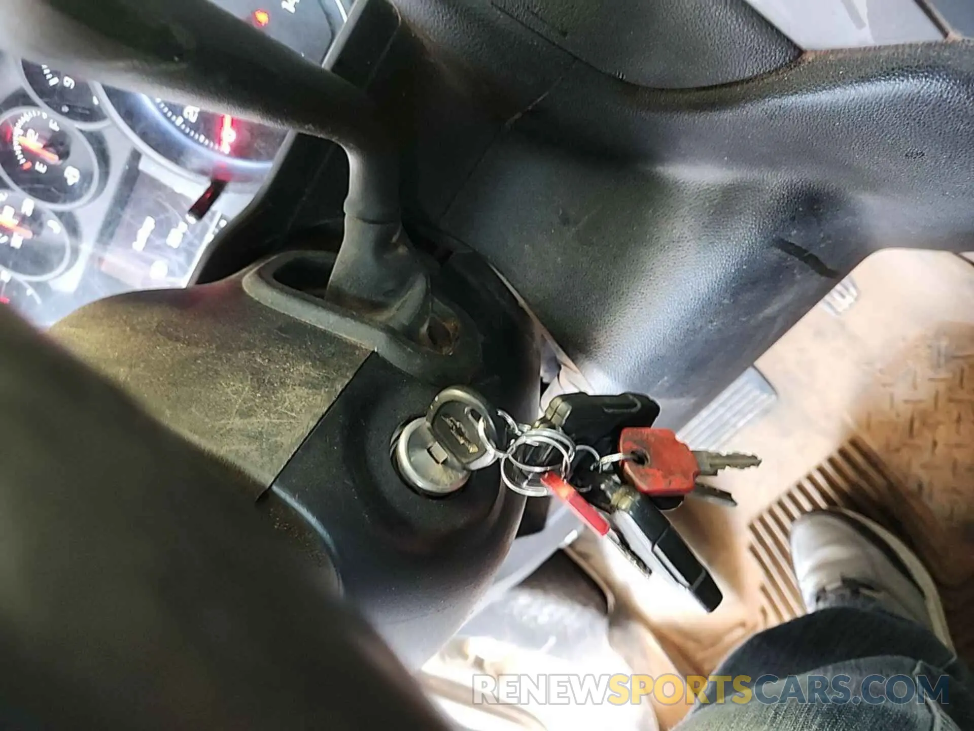 13 Фотография поврежденного автомобиля 1GC2YLE78LF250872 CHEVROLET SILVERADO 2020
