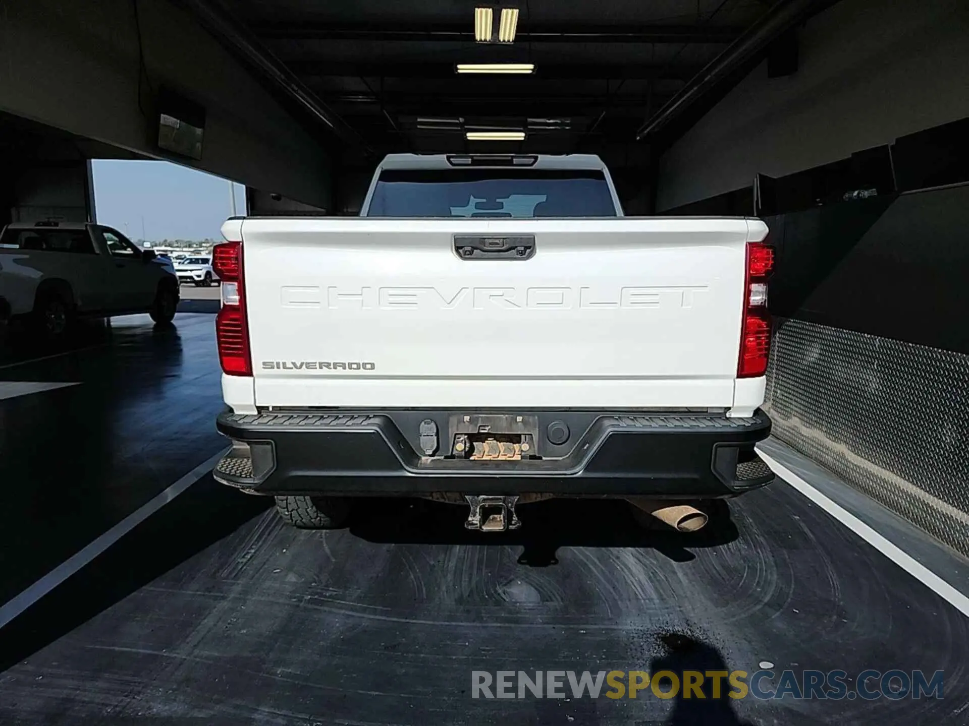 27 Фотография поврежденного автомобиля 1GC2YLE78LF250872 CHEVROLET SILVERADO 2020