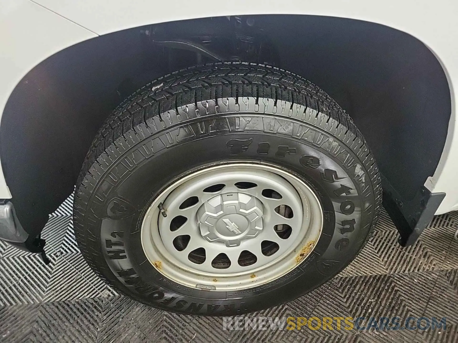 16 Фотография поврежденного автомобиля 1GCPYAEH0LZ268851 CHEVROLET SILVERADO 2020