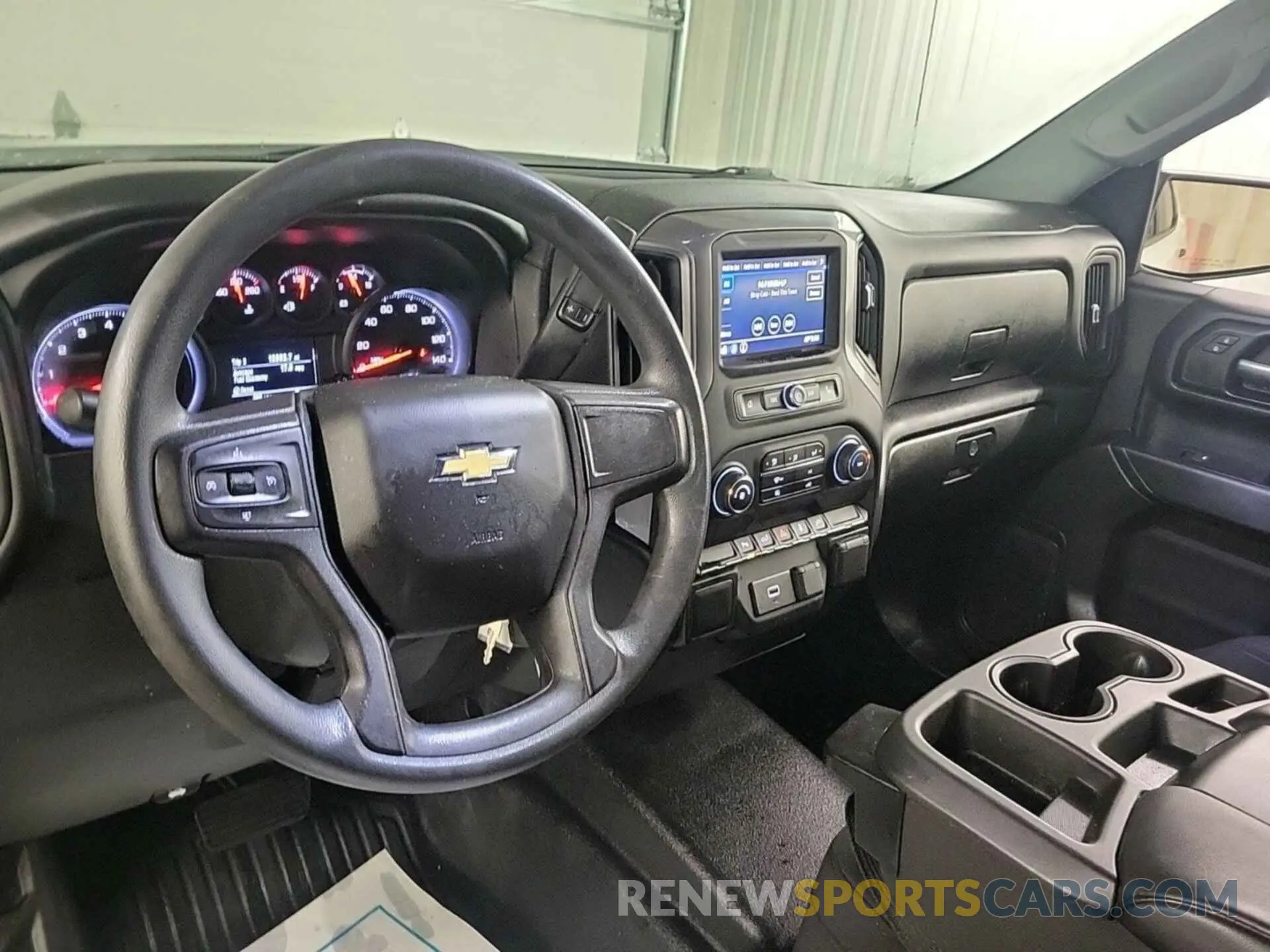 9 Фотография поврежденного автомобиля 1GCPYAEH0LZ268851 CHEVROLET SILVERADO 2020