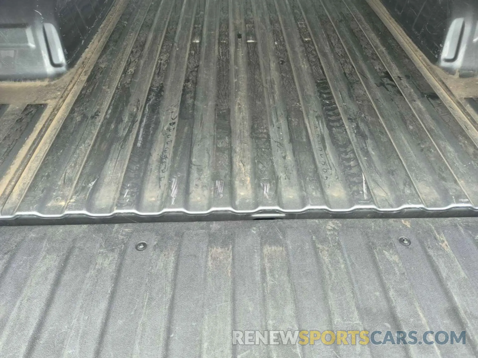 10 Photograph of a damaged car 1GCRYDED5LZ165111 CHEVROLET SILVERADO 2020