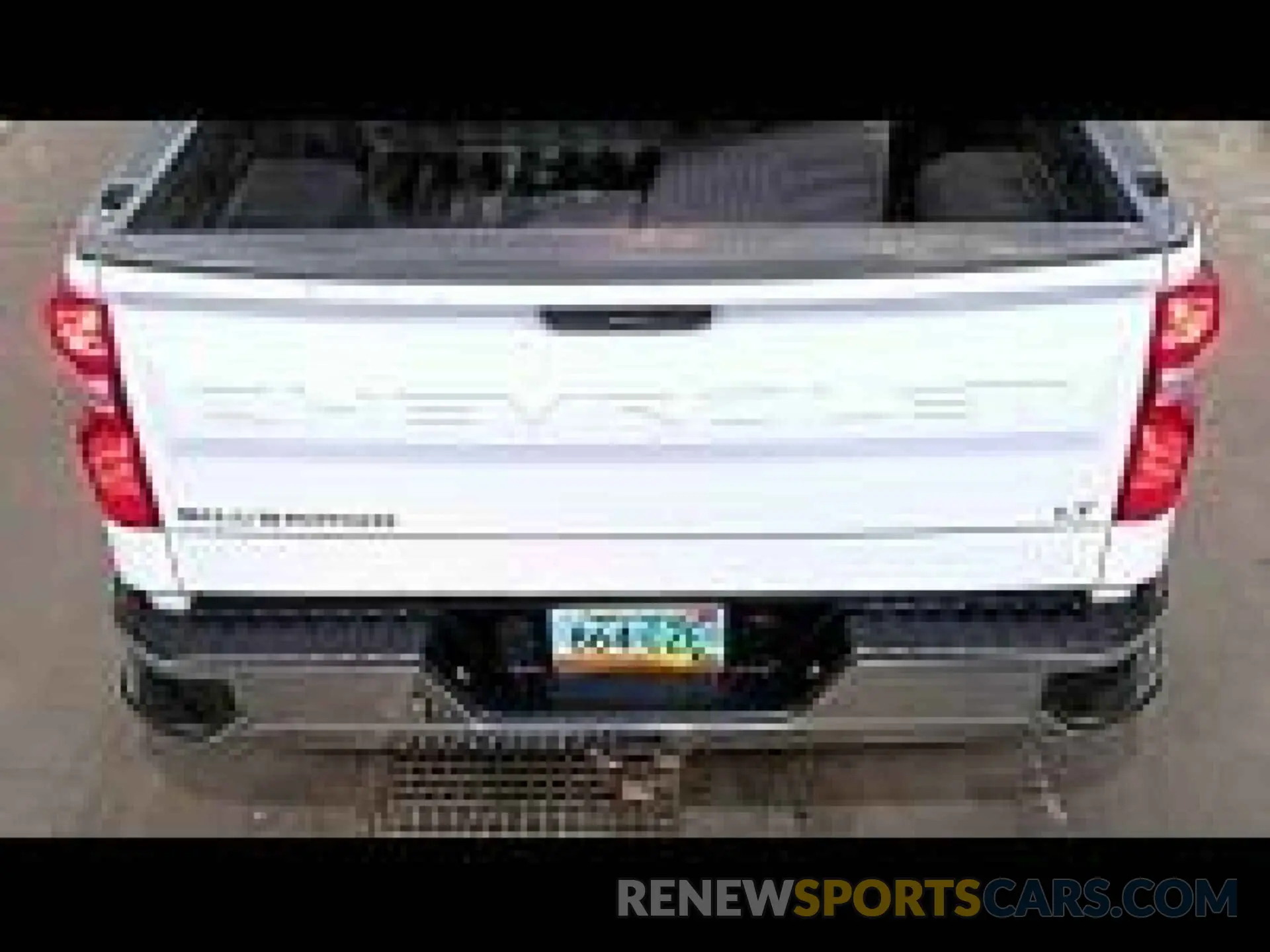 4 Photograph of a damaged car 1GCUYDED7LZ103350 CHEVROLET SILVERADO 2020