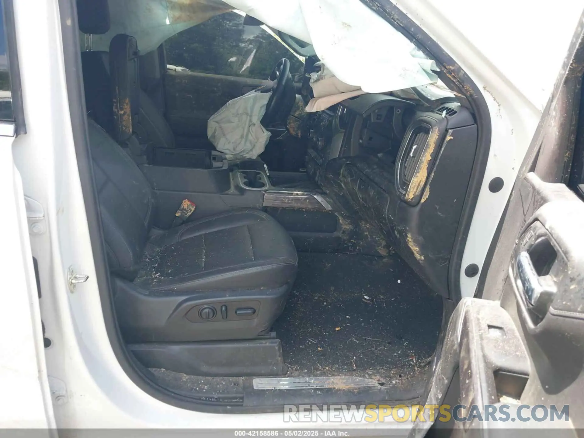 5 Photograph of a damaged car 1GCUYGEL6LZ281209 CHEVROLET SILVERADO 2020