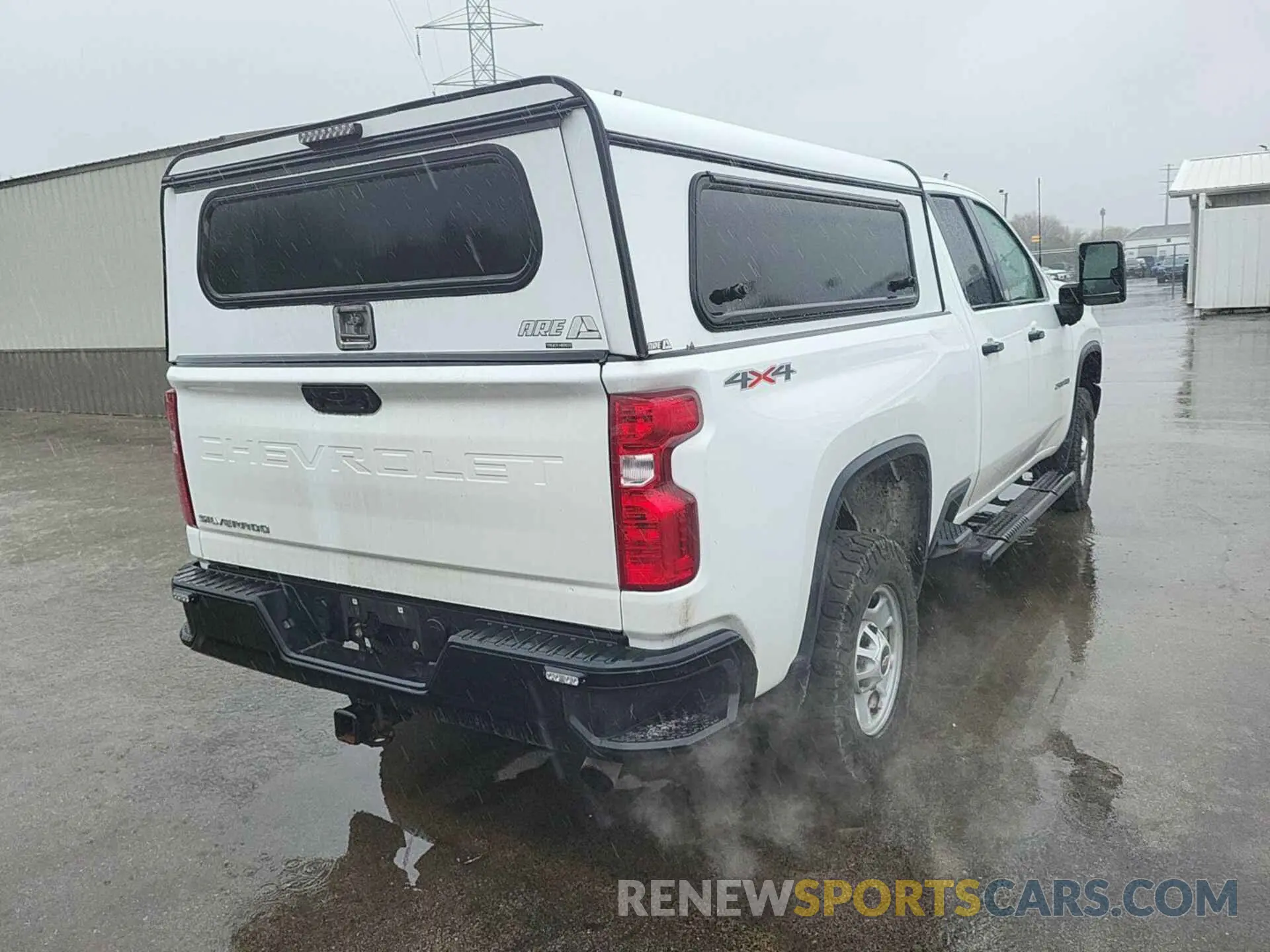 32 Фотография поврежденного автомобиля 1GC2YLE71MF250097 CHEVROLET SILVERADO 2021