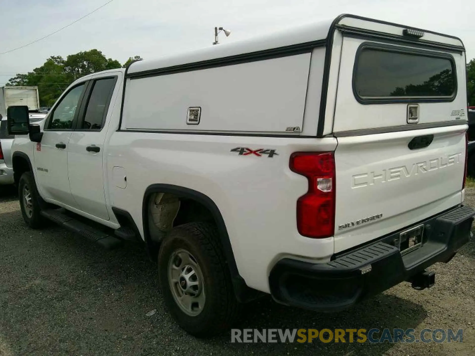 2 Фотография поврежденного автомобиля 1GC2YLE74MF251292 CHEVROLET SILVERADO 2021