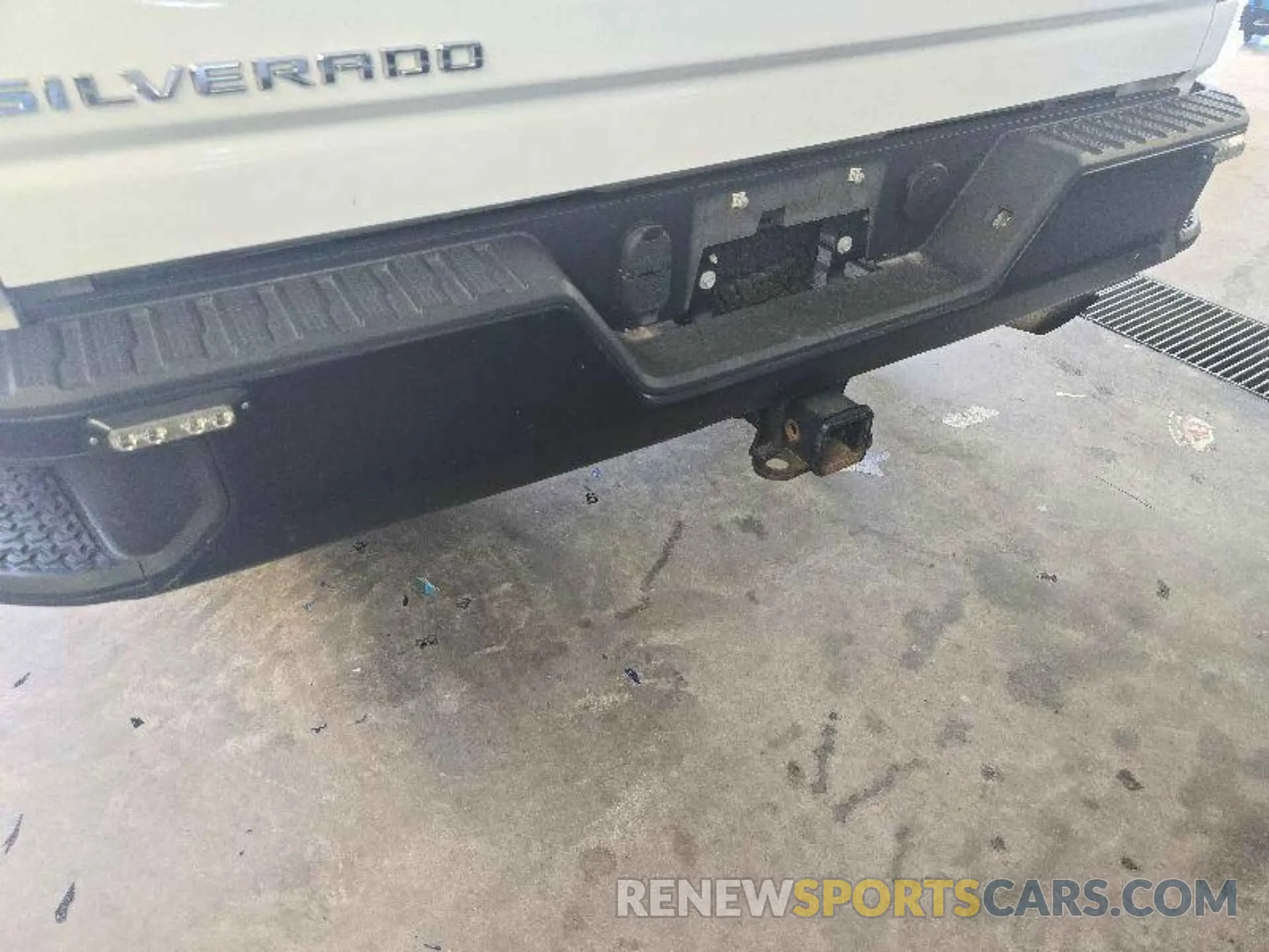5 Photograph of a damaged car 1GC2YLE76MF249706 CHEVROLET SILVERADO 2021