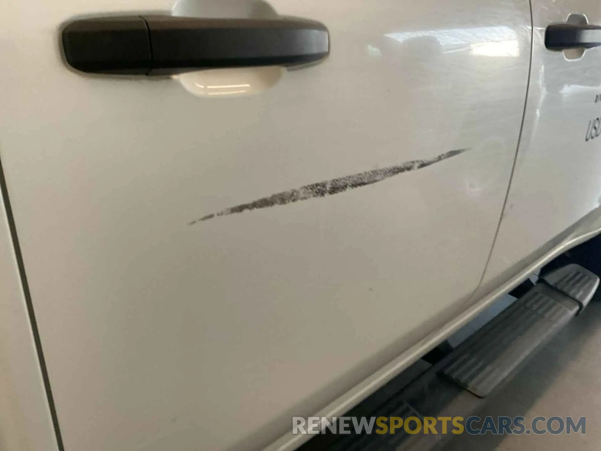 4 Photograph of a damaged car 1GC5YLE75MF280006 CHEVROLET SILVERADO 2021
