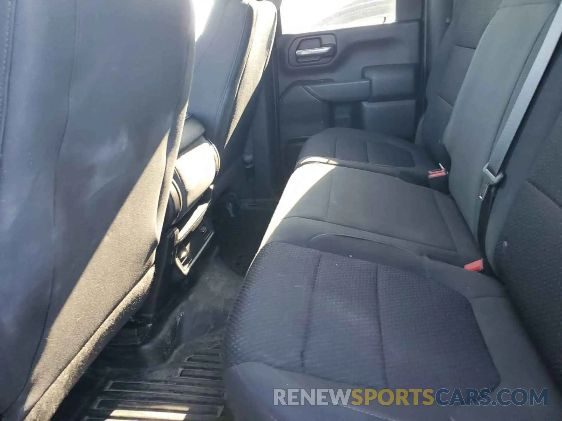 12 Photograph of a damaged car 1GC5YSEY4MF283756 CHEVROLET SILVERADO 2021
