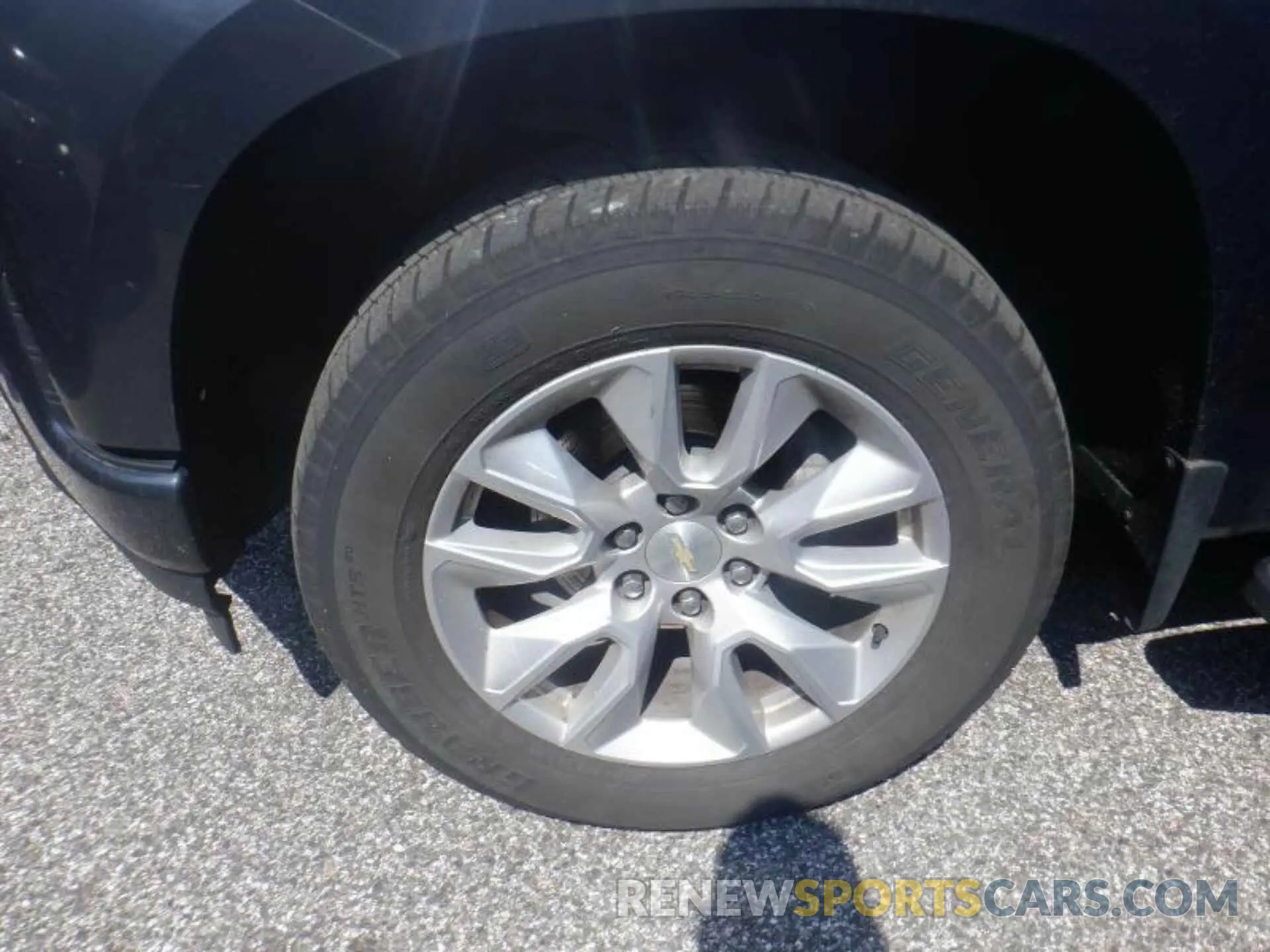 17 Photograph of a damaged car 1GCPYBEK1MZ294183 CHEVROLET SILVERADO 2021