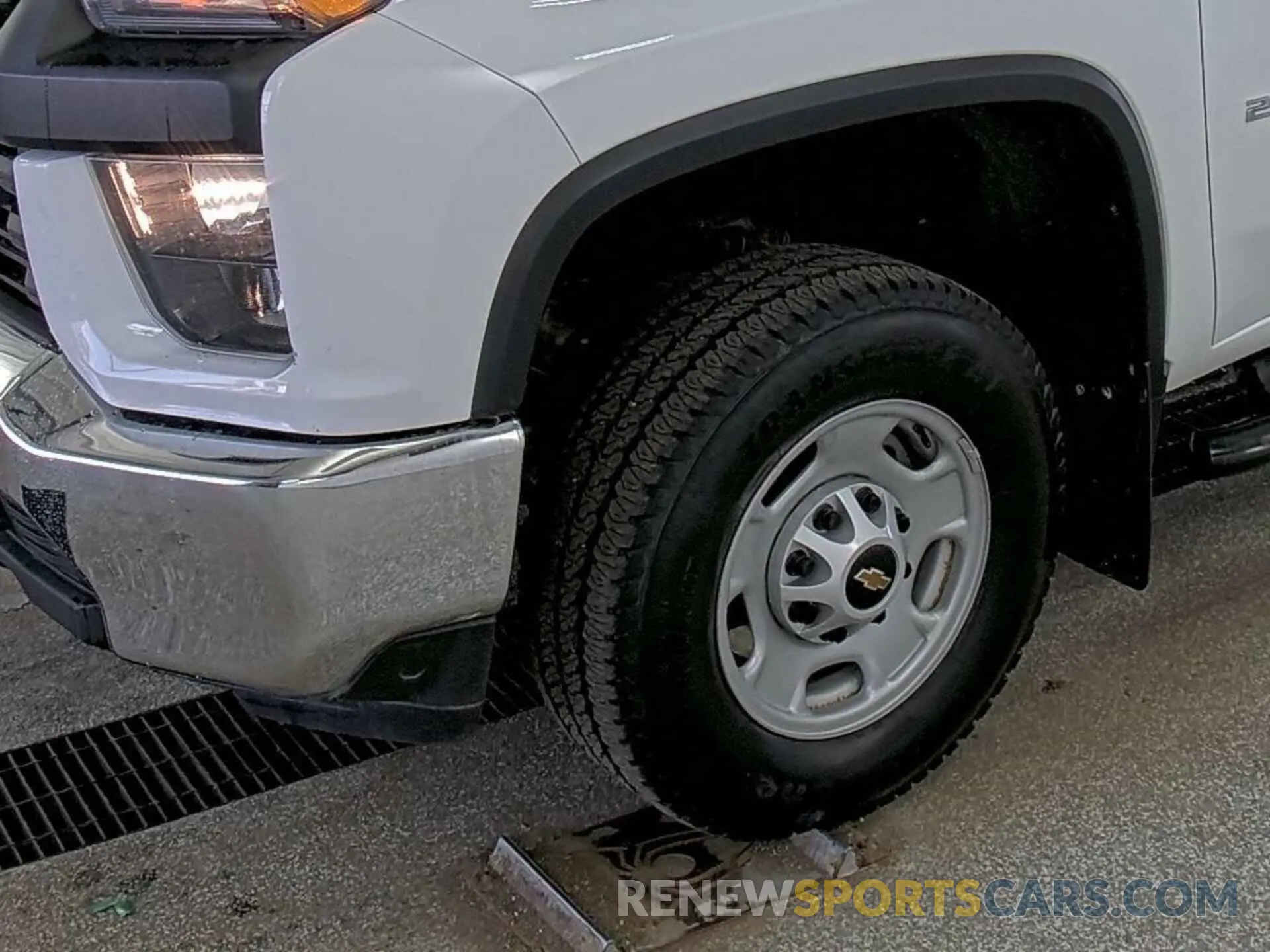 11 Photograph of a damaged car 1GC0YLE77NF338080 CHEVROLET SILVERADO 2022