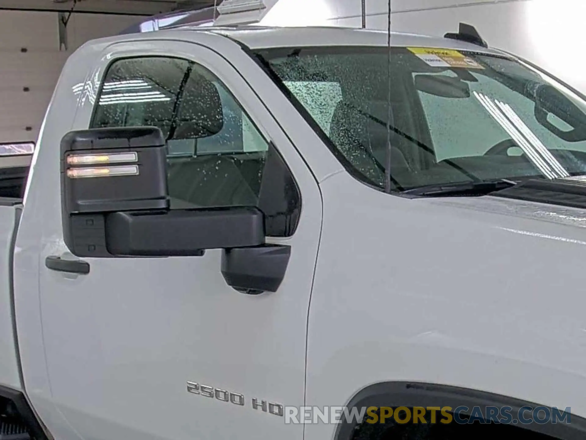 24 Photograph of a damaged car 1GC0YLE77NF338080 CHEVROLET SILVERADO 2022