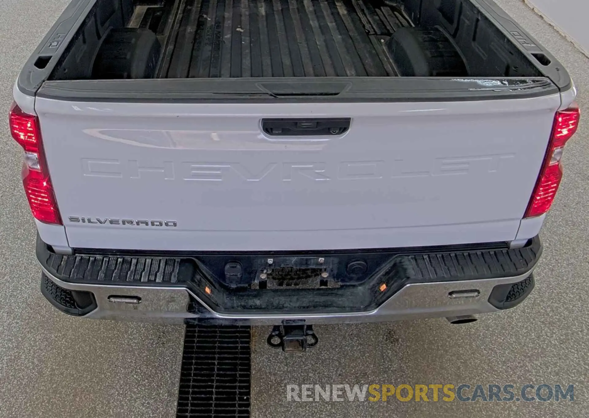 7 Photograph of a damaged car 1GC0YLE77NF338080 CHEVROLET SILVERADO 2022