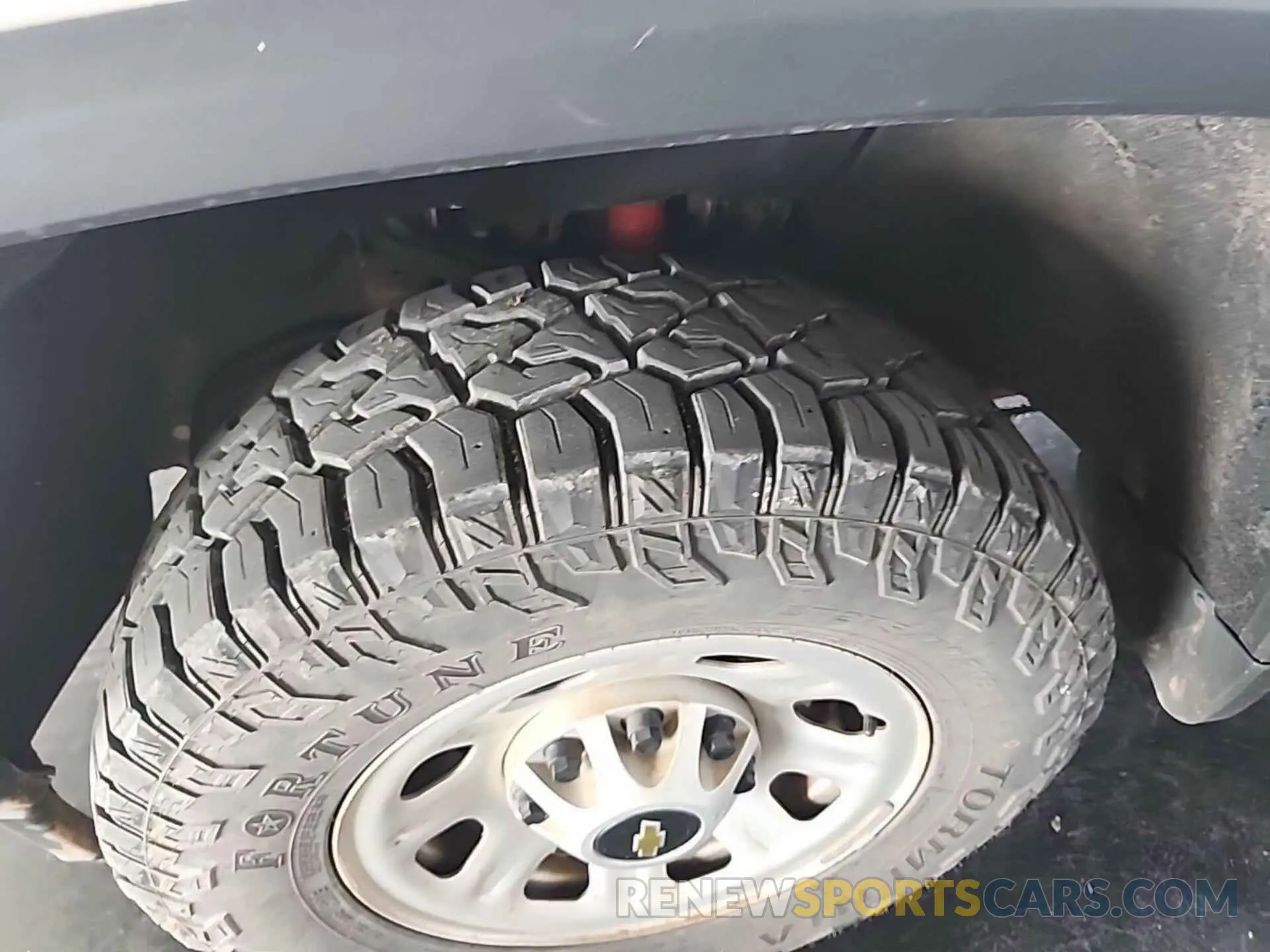 25 Photograph of a damaged car 1GC2YLE71NF184801 CHEVROLET SILVERADO 2022