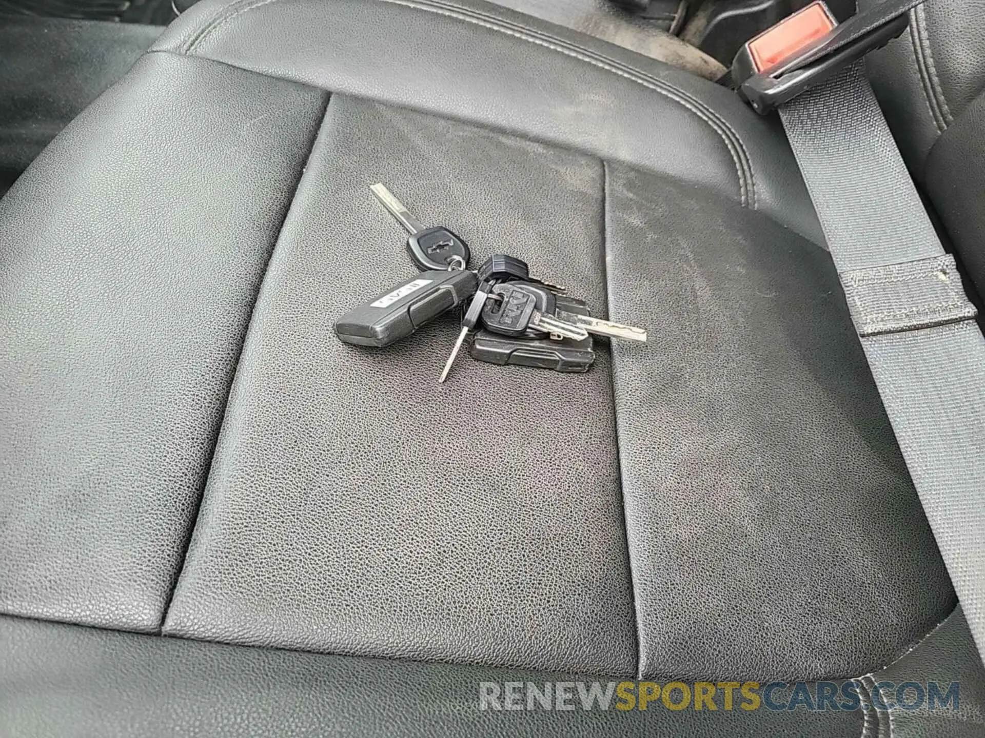 9 Photograph of a damaged car 1GB3WRE75PF158576 CHEVROLET SILVERADO 2023