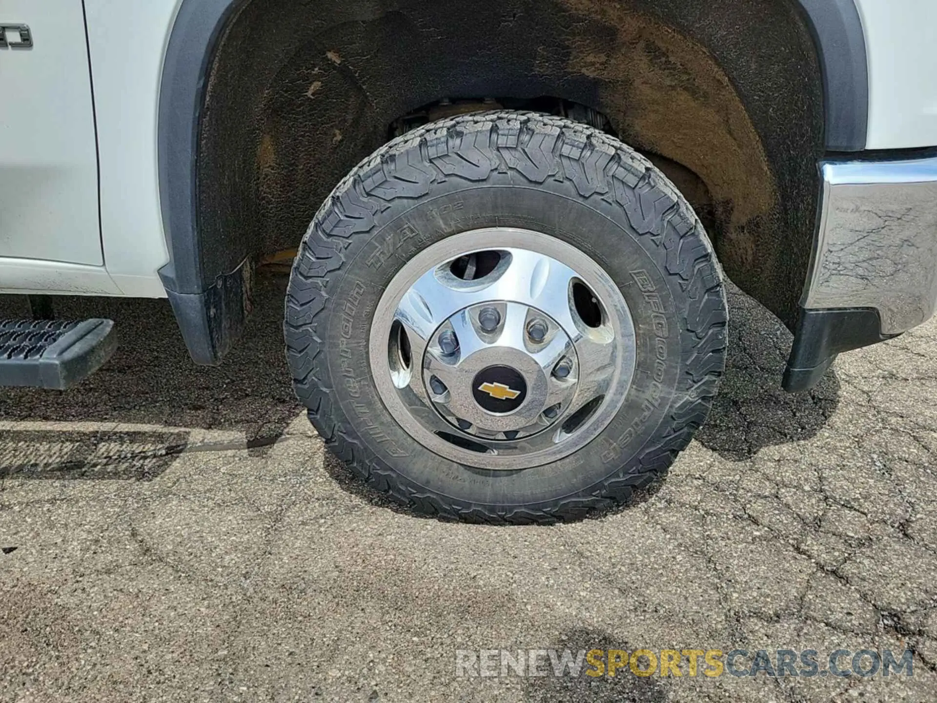 12 Photograph of a damaged car 1GB3YSEY3PF193904 CHEVROLET SILVERADO 2023