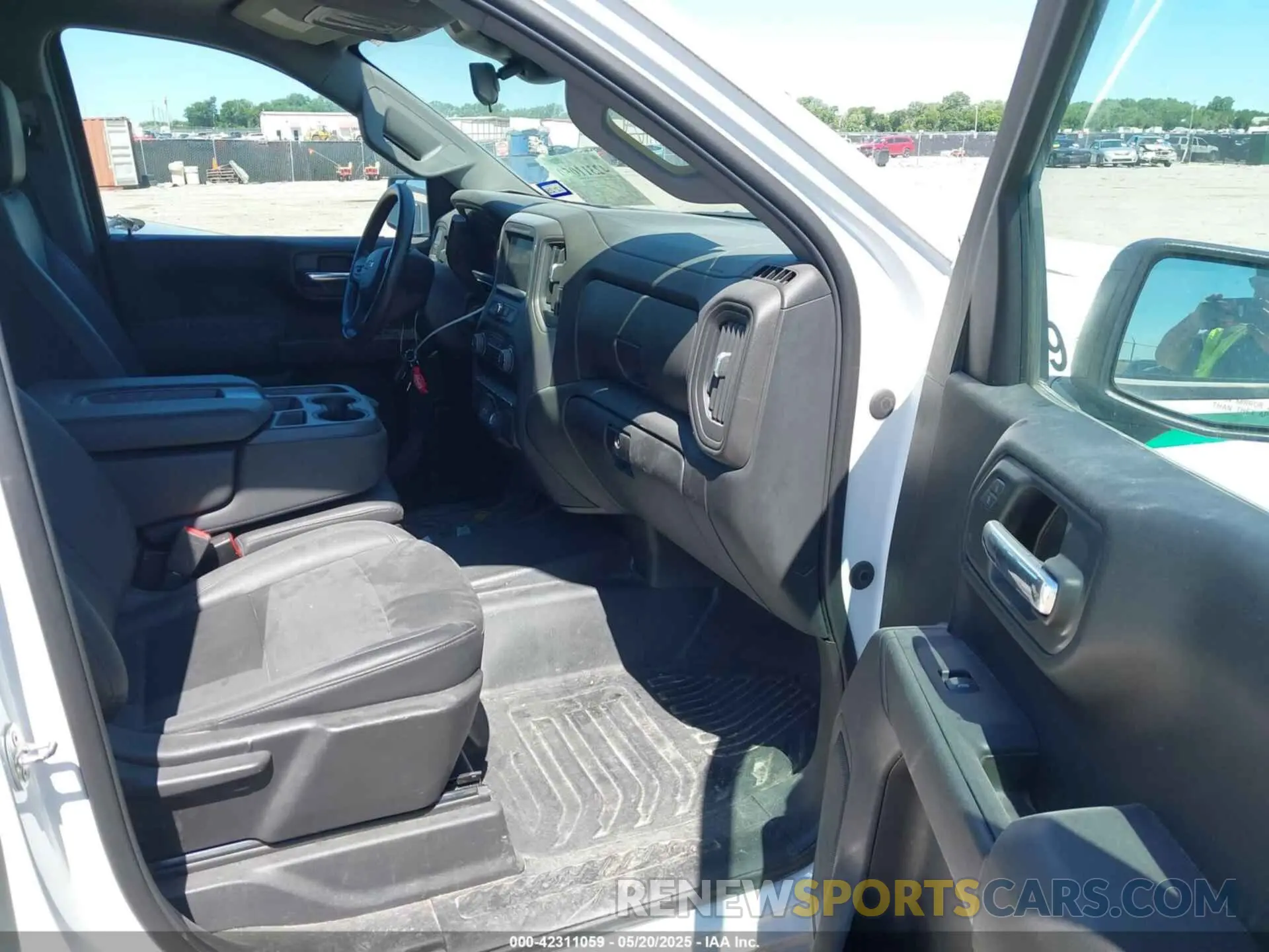 5 Photograph of a damaged car 1GCRAAEK4PZ148744 CHEVROLET SILVERADO 2023