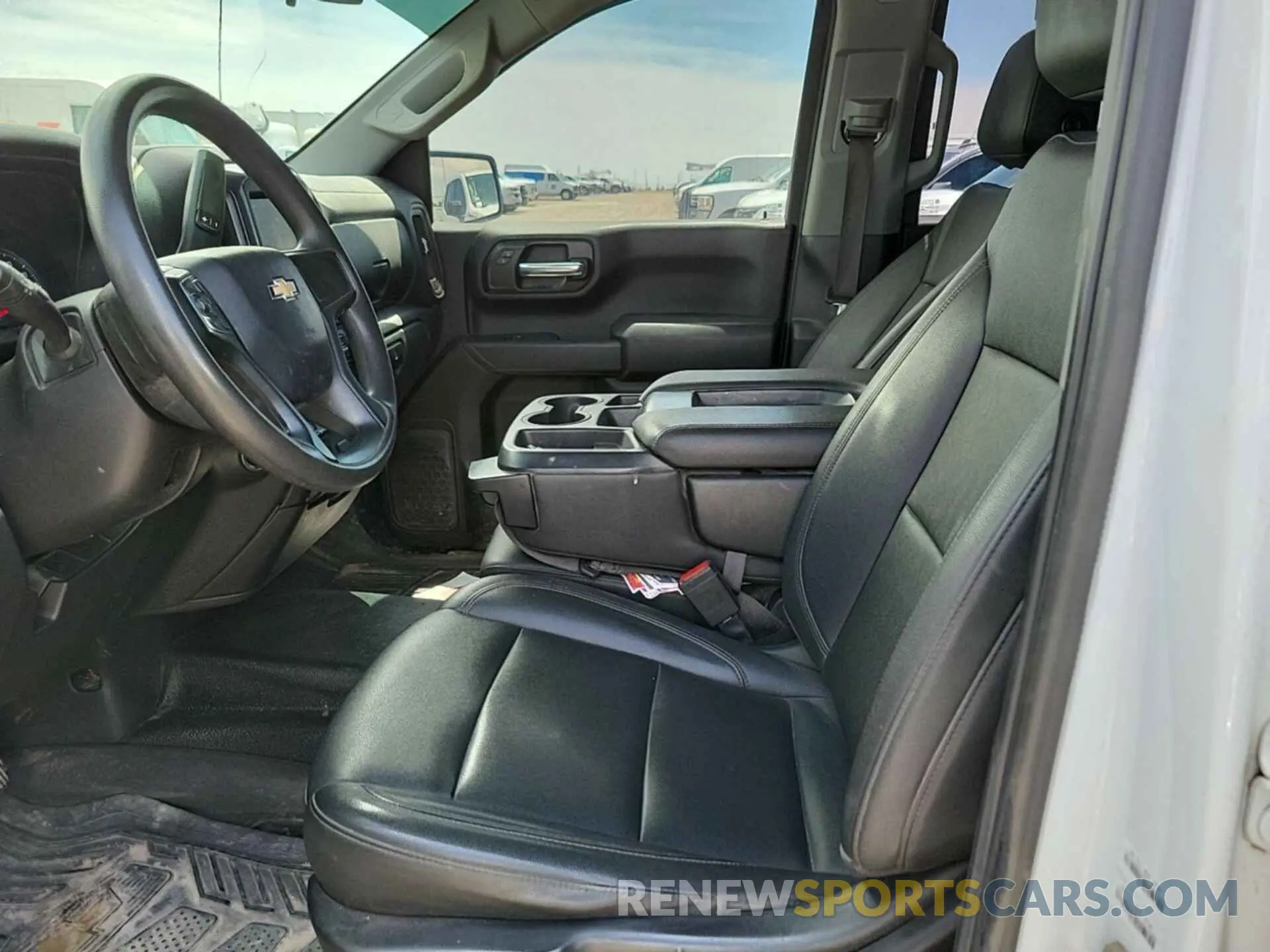 19 Photograph of a damaged car 3GCPDAEK9PG112207 CHEVROLET SILVERADO 2023