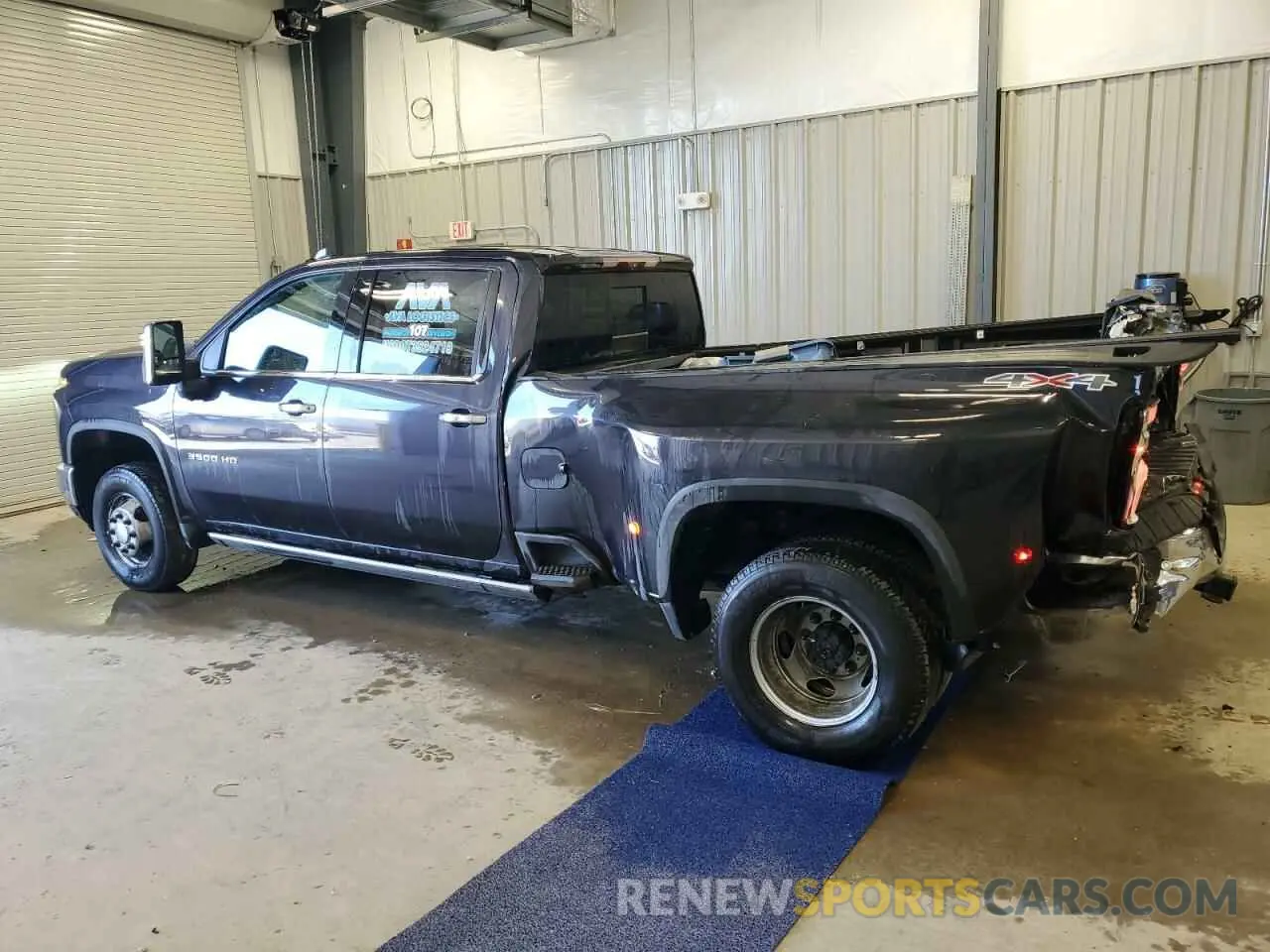 2 Фотография поврежденного автомобиля 1GC4YUEY8RF280227 CHEVROLET SILVERADO 2024