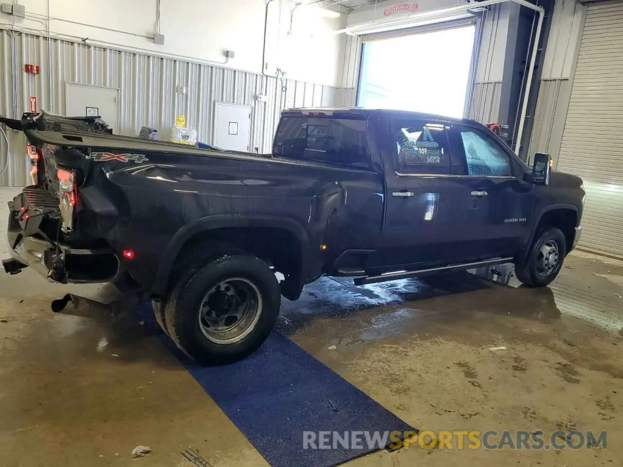 3 Фотография поврежденного автомобиля 1GC4YUEY8RF280227 CHEVROLET SILVERADO 2024