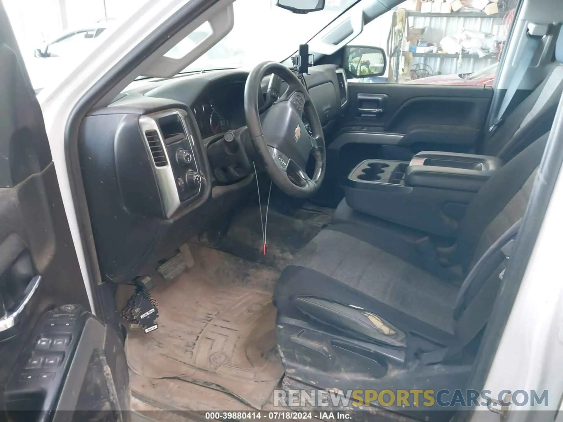 5 Photograph of a damaged car 1GC1KSEG3KF137272 CHEVROLET SILVERADO 2500HD 2019